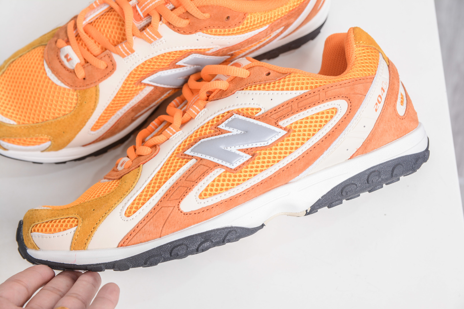 KITH x New Balance 204 Series Orange Retro Casual Running Shoes 8 cmp i1757609600939 8561 0 6
