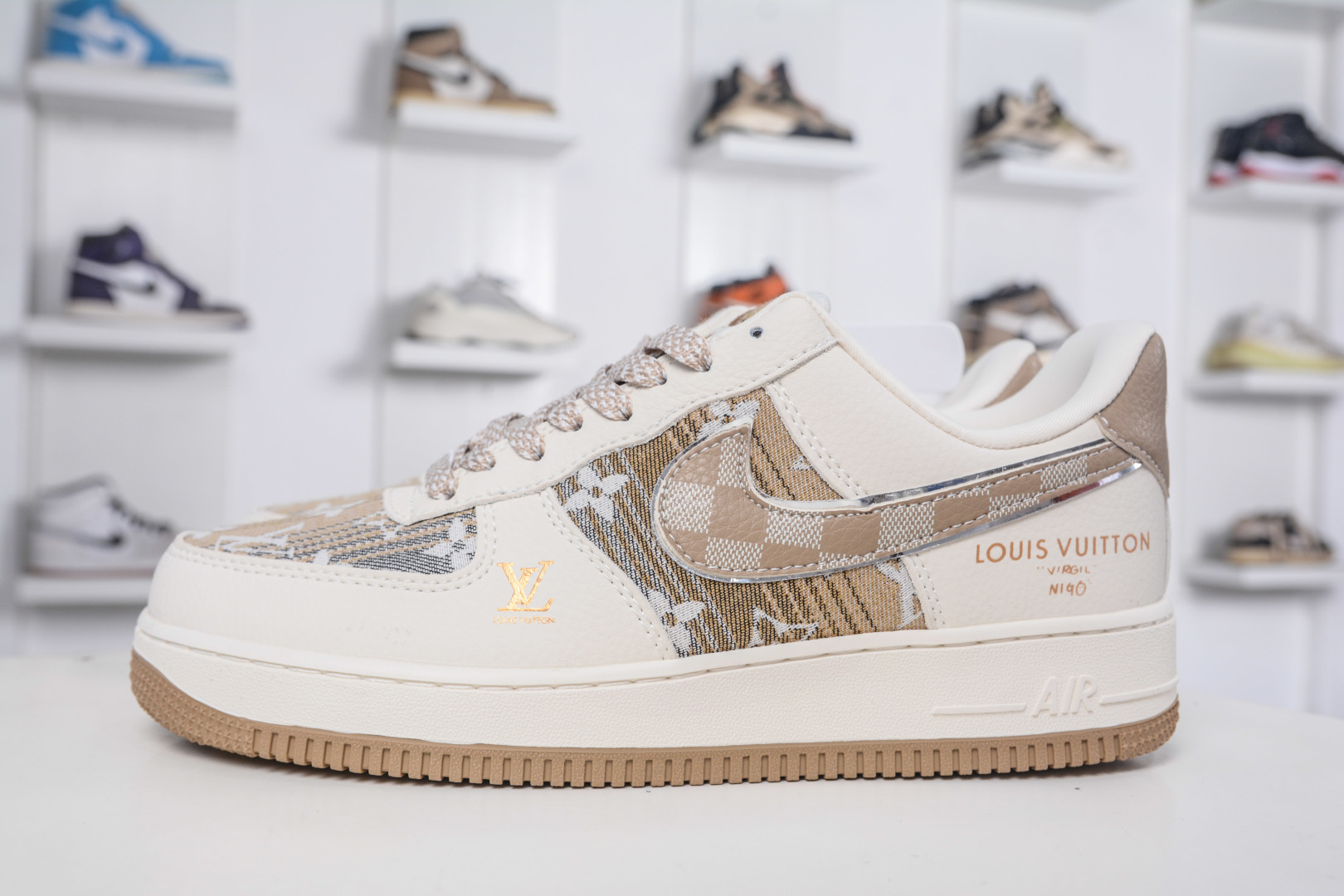 Nike Air Force 1 Low x Louis Vuitton White Yellow Canvas Print Sneakers 1 cmp i1757609980444 8677 0 0