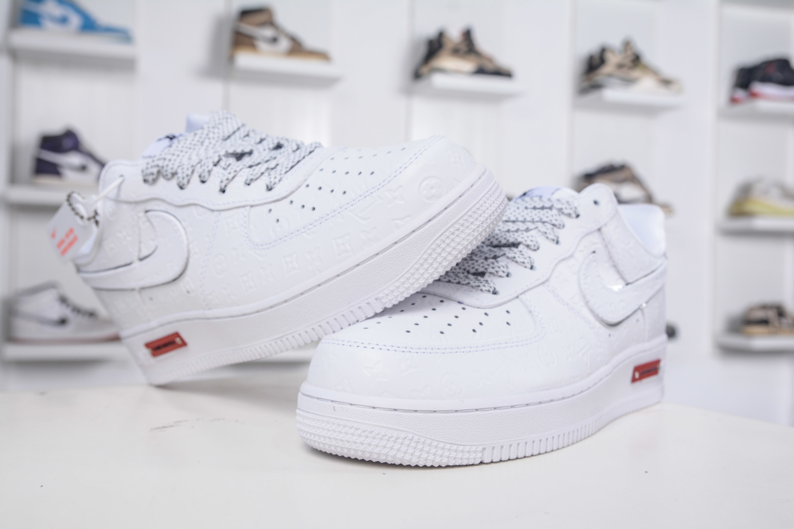 Nike Air Force 1 Low 07 x Louis Vuitton LV联名-全白印花 XL1979-110 Nike Air Force 1 Low 07 x Louis Vuitton LV联名-全白印花 XL1979-110