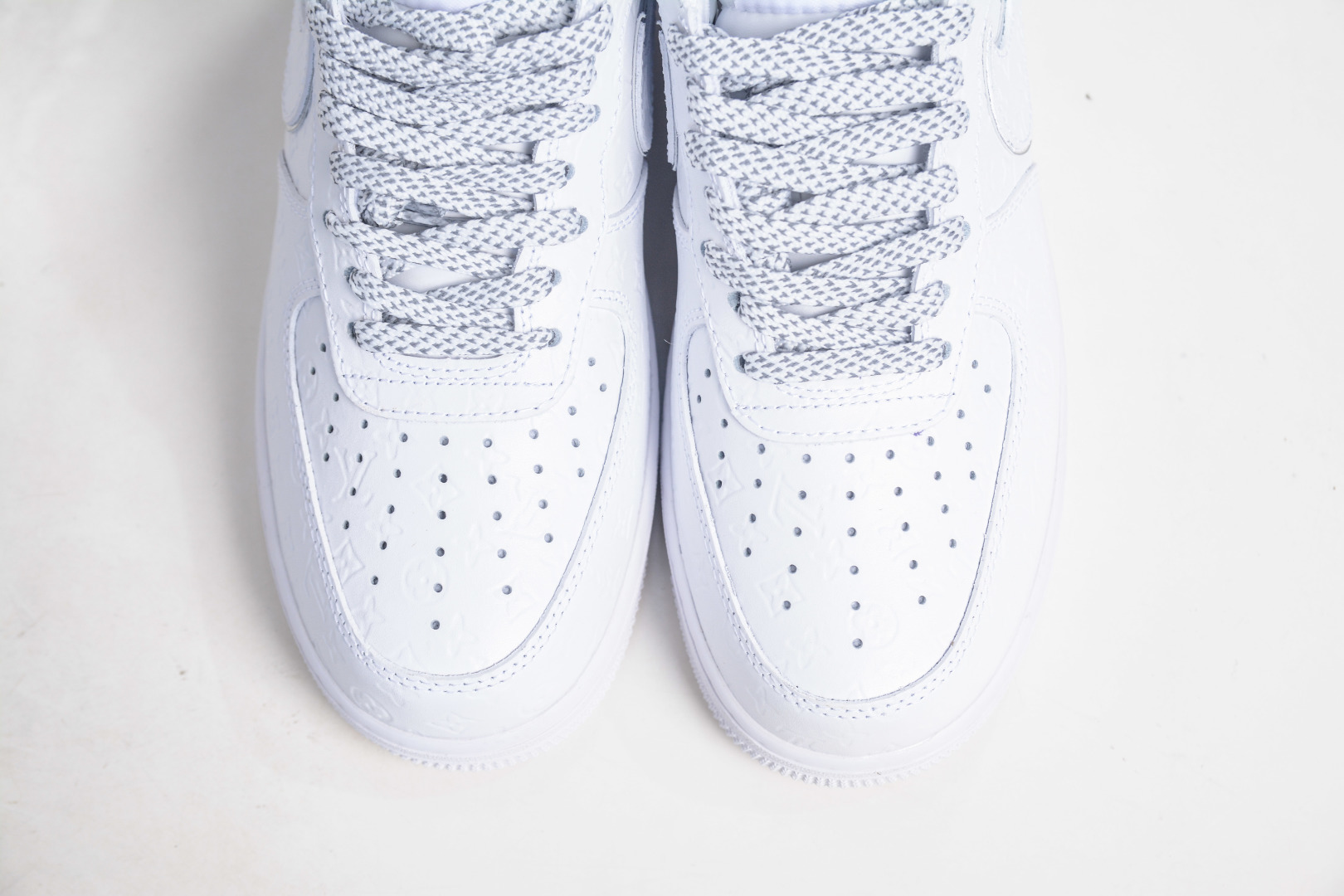 Nike Air Force 1 Low 07 x Louis Vuitton LV联名-全白印花 XL1979-110 Nike Air Force 1 Low 07 x Louis Vuitton LV联名-全白印花 XL1979-110