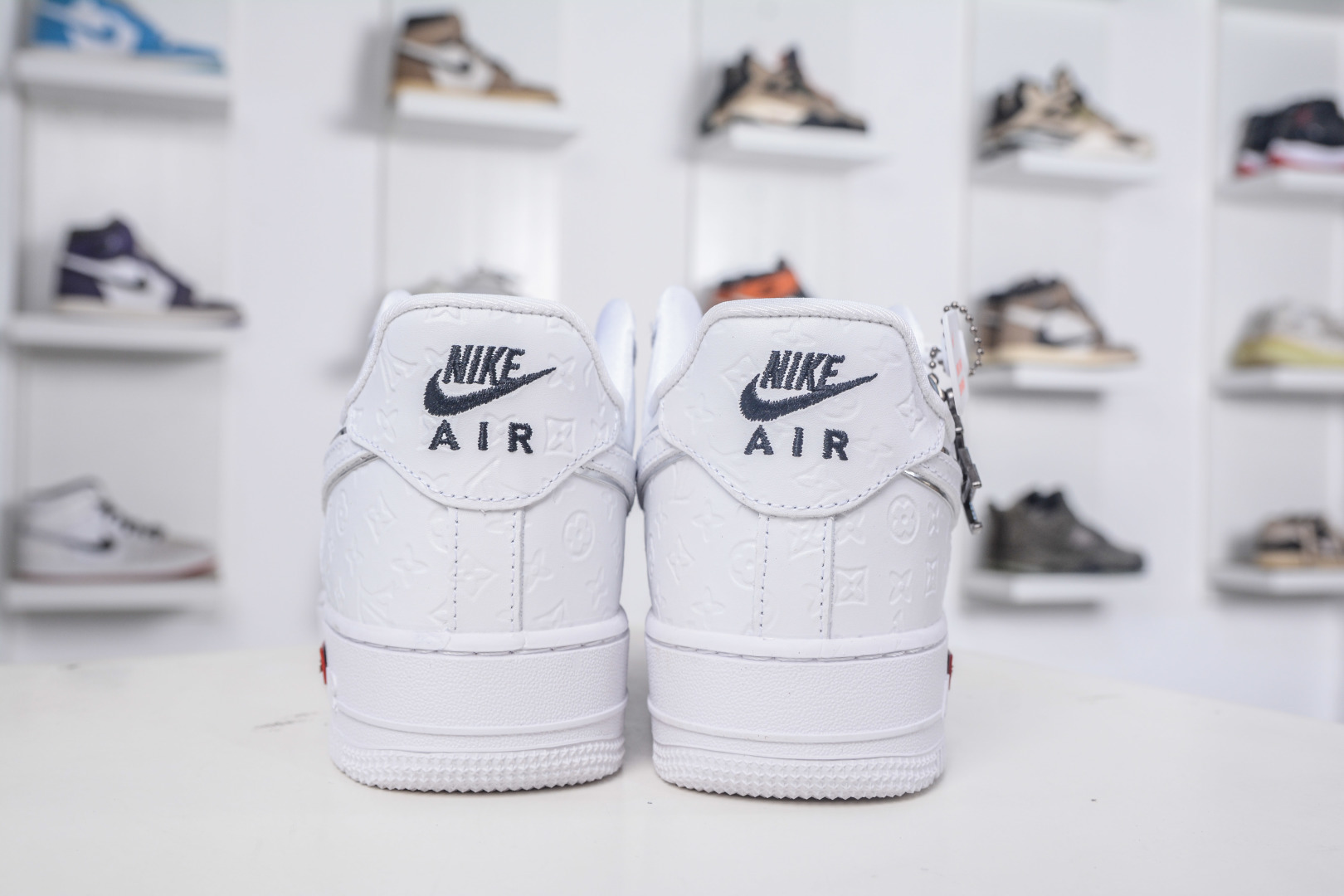 Nike Air Force 1 Low 07 x Louis Vuitton LV联名-全白印花 XL1979-110 Nike Air Force 1 Low 07 x Louis Vuitton LV联名-全白印花 XL1979-110