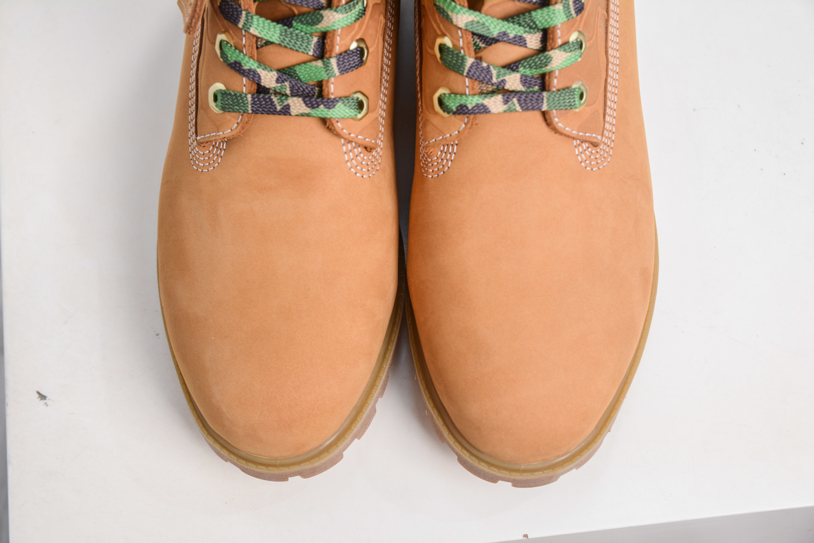 380 Timberland x Bape x Undefeated 添柏岚/天伯伦 猿人头 不败 三方联名限量款