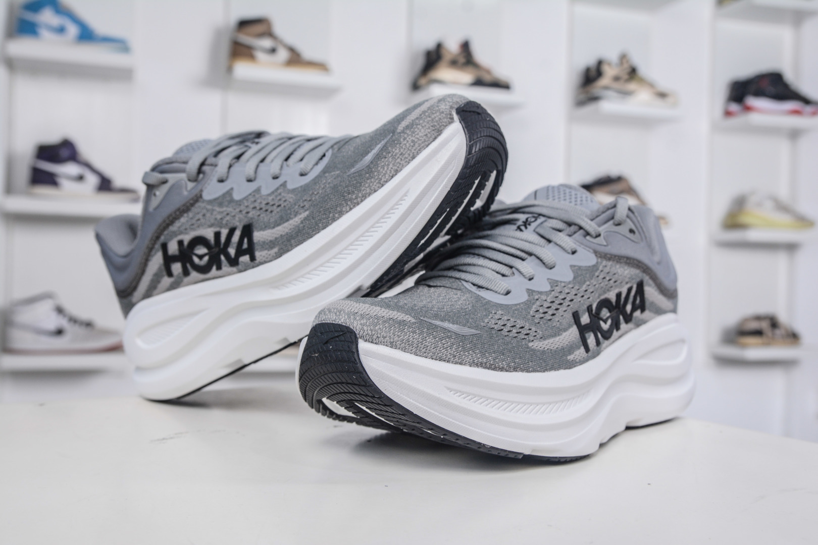 X版 HOKA ONE ONE Bondi 9 邦迪九代 机能缓震跑鞋 1162013/GCTC