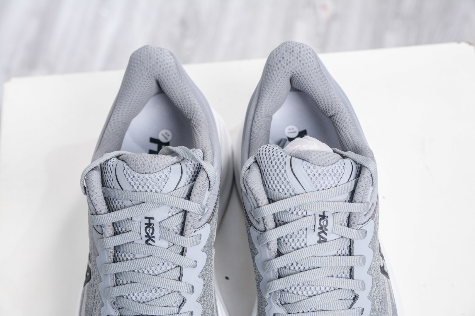 X版 HOKA ONE ONE Bondi 9 邦迪九代 机能缓震跑鞋 1162013/GCTC