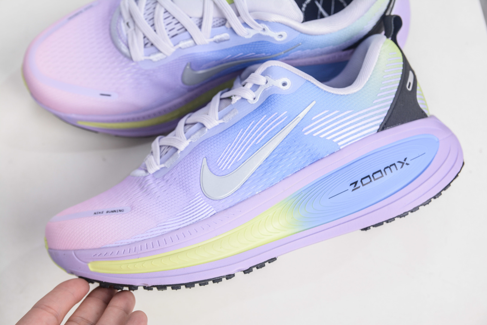 Nike Vomero 18: Stylish, Comfortable, and Durable Running Shoes for Women 7 cmp i1757610420265 4518 0 6