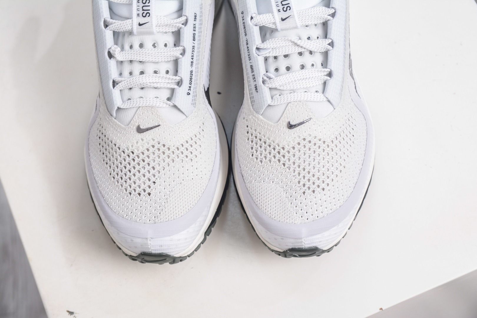 NK Pegasus Premium Run系列 全掌气垫纤维气柱网面跑步鞋 IH2288-001