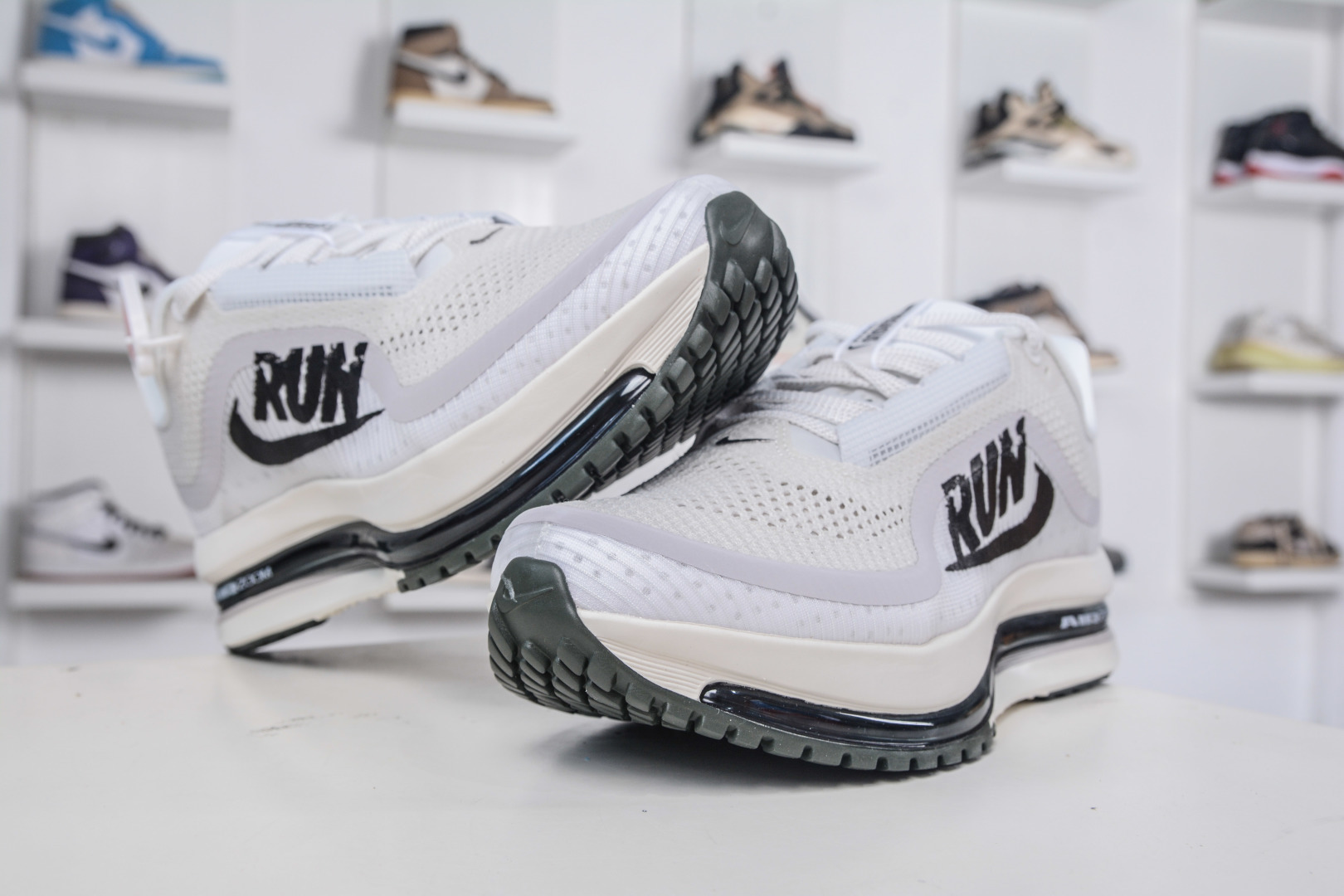 NK Pegasus Premium Run系列 全掌气垫纤维气柱网面跑步鞋 IH2288-001