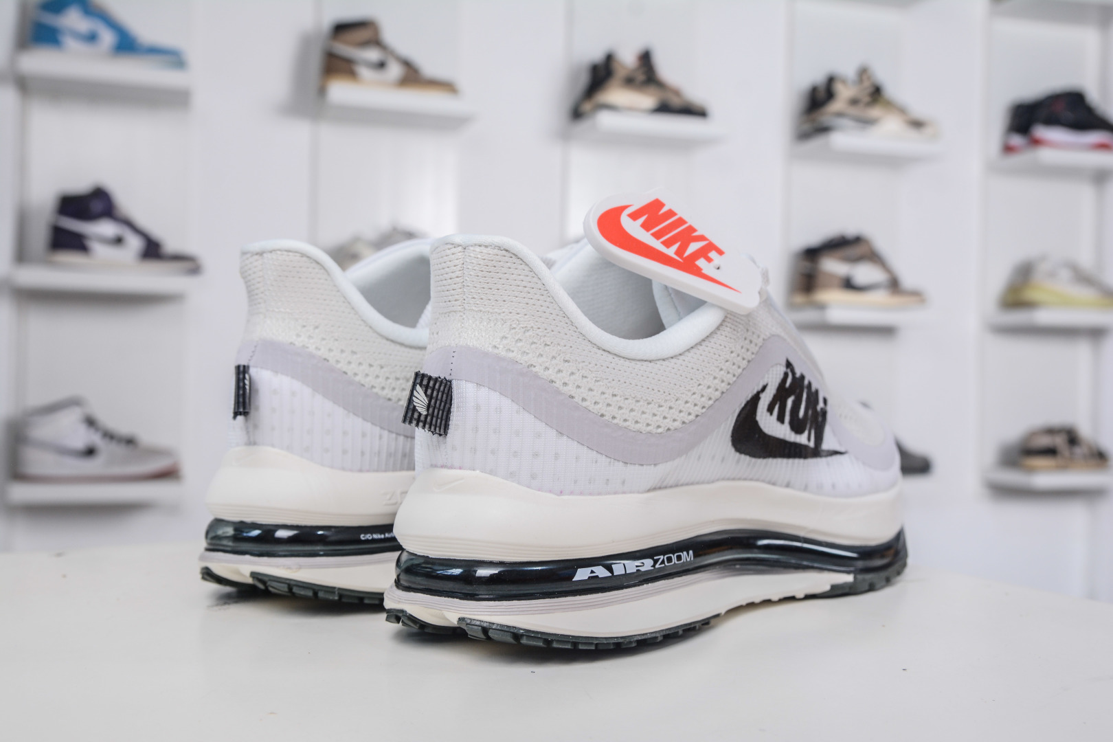 NK Pegasus Premium Run系列 全掌气垫纤维气柱网面跑步鞋 IH2288-001