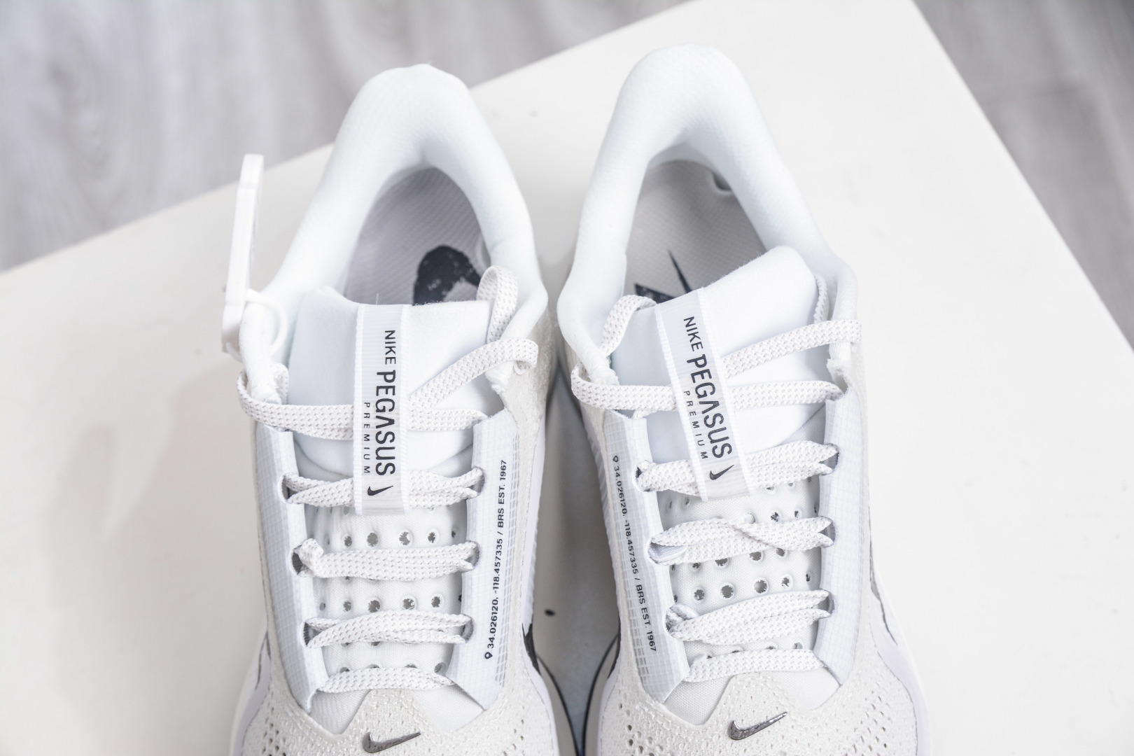 NK Pegasus Premium Run系列 全掌气垫纤维气柱网面跑步鞋 IH2288-001