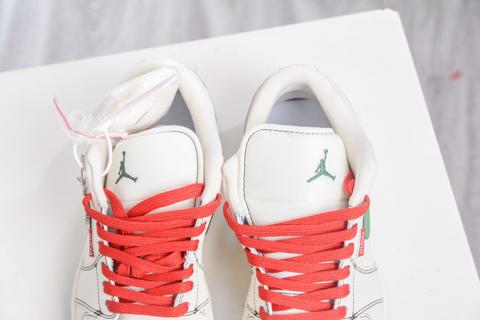 Nike Jordan Low x GUCCI 古驰联名-白绿红 LD2025-003-莆田鞋,莆田鞋货源,高仿鞋,高仿鞋货源,安福档口,莆田高仿鞋,莆田鞋批发,高仿鞋批发,莆田高仿运动鞋,高仿运动鞋,莆田运动鞋 Nike Jordan Low x GUCCI 古驰联名-白绿红 LD2025-003