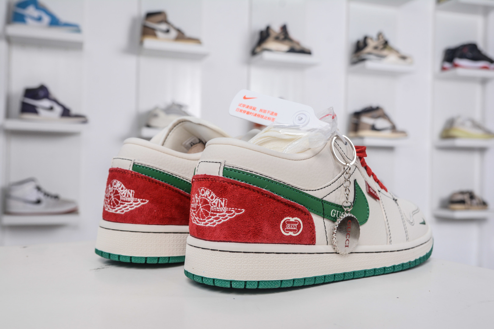 Nike Jordan Low x GUCCI 古驰联名-白绿红 LD2025-003-莆田鞋,莆田鞋货源,高仿鞋,高仿鞋货源,安福档口,莆田高仿鞋,莆田鞋批发,高仿鞋批发,莆田高仿运动鞋,高仿运动鞋,莆田运动鞋 Nike Jordan Low x GUCCI 古驰联名-白绿红 LD2025-003