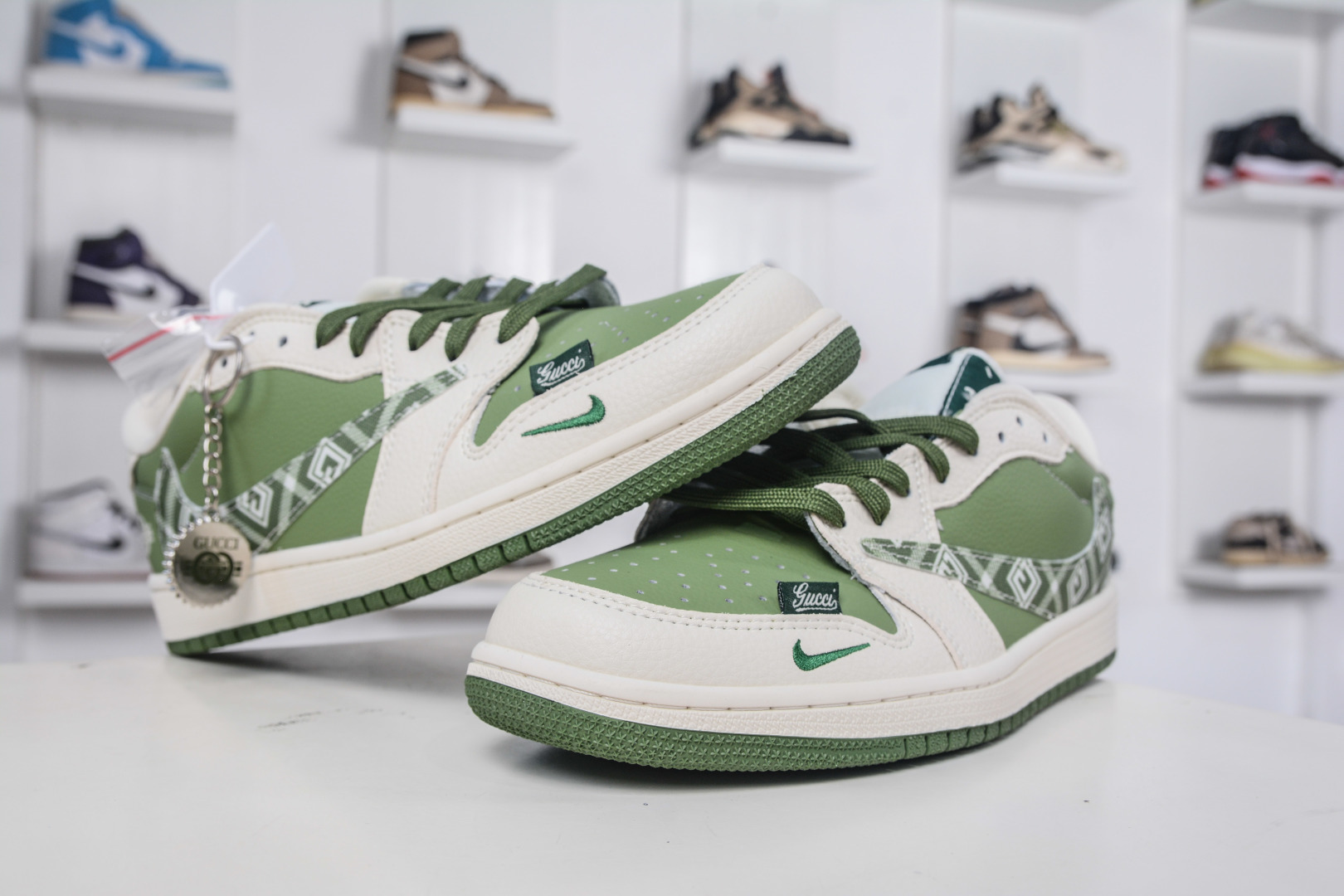 TS x Air Jordan x GUCCI AJ1 Low 倒钩低帮联名古驰-米绿方格 XS2025-028-莆田鞋,莆田鞋货源,高仿鞋,高仿鞋货源,安福档口,莆田高仿鞋,莆田鞋批发,高仿鞋批发,莆田高仿运动鞋,高仿运动鞋,莆田运动鞋 TS x Air Jordan x GUCCI AJ1 Low 倒钩低帮联名古驰-米绿方格 XS2025-028