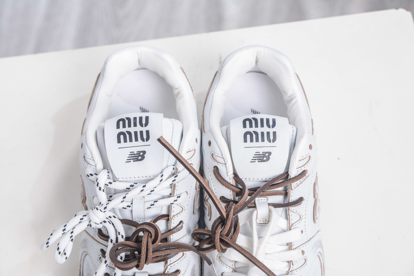 330 New Balance x MIU MIU缪缪 NB 530 SL 白色