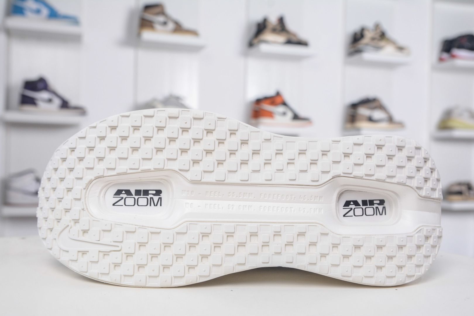 X版 Nike Vomero 19 全掌气垫缓震网面运动跑鞋 HQ2050-007-莆田鞋,莆田鞋货源,高仿鞋,高仿鞋货源,安福档口,莆田高仿鞋,莆田鞋批发,高仿鞋批发,莆田高仿运动鞋,高仿运动鞋,莆田运动鞋 X版 Nike Vomero 19 全掌气垫缓震网面运动跑鞋 HQ2050-007