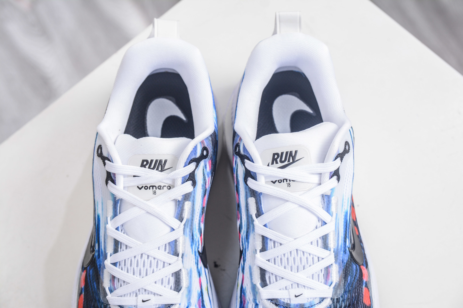 X版 Nike Vomero 18 时尚舒适防滑耐磨 低帮 休闲训练跑步鞋 IB8164-999-Top High Quatity Cheap Sneakers Fashion Clothing Clothes Bags handbags Shoes of all Brand wholesale With The best Quality And Beautiful Price from China Factory Chinese suppliers wholesaler seller X版 Nike Vomero 18 时尚舒适防滑耐磨 低帮 休闲训练跑步鞋 IB8164-999