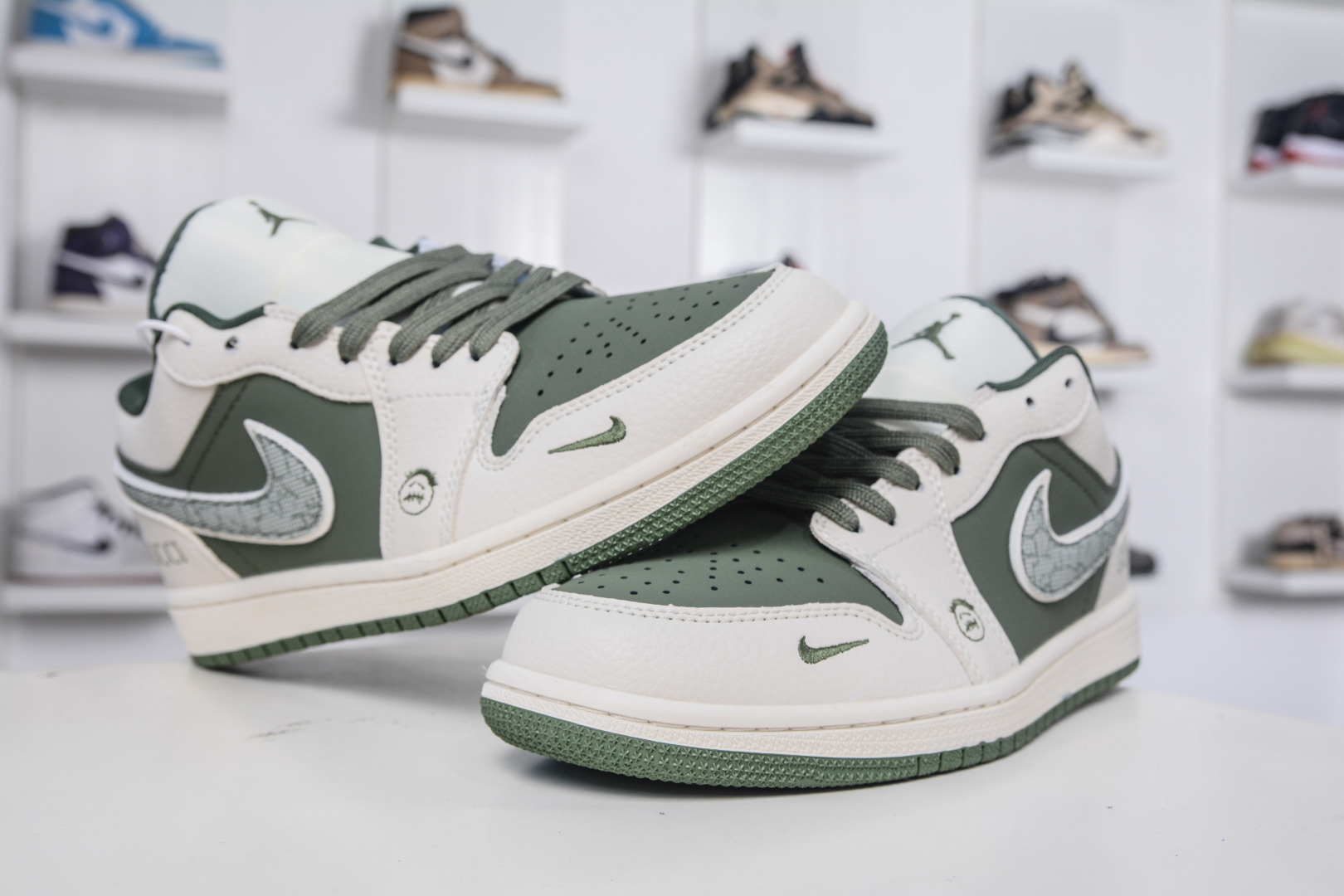 Air Jordan 1 Retro Low x Gucci Collab - White & Green Custom Sneakers 4 cmp i1757869040621 8642 0 3