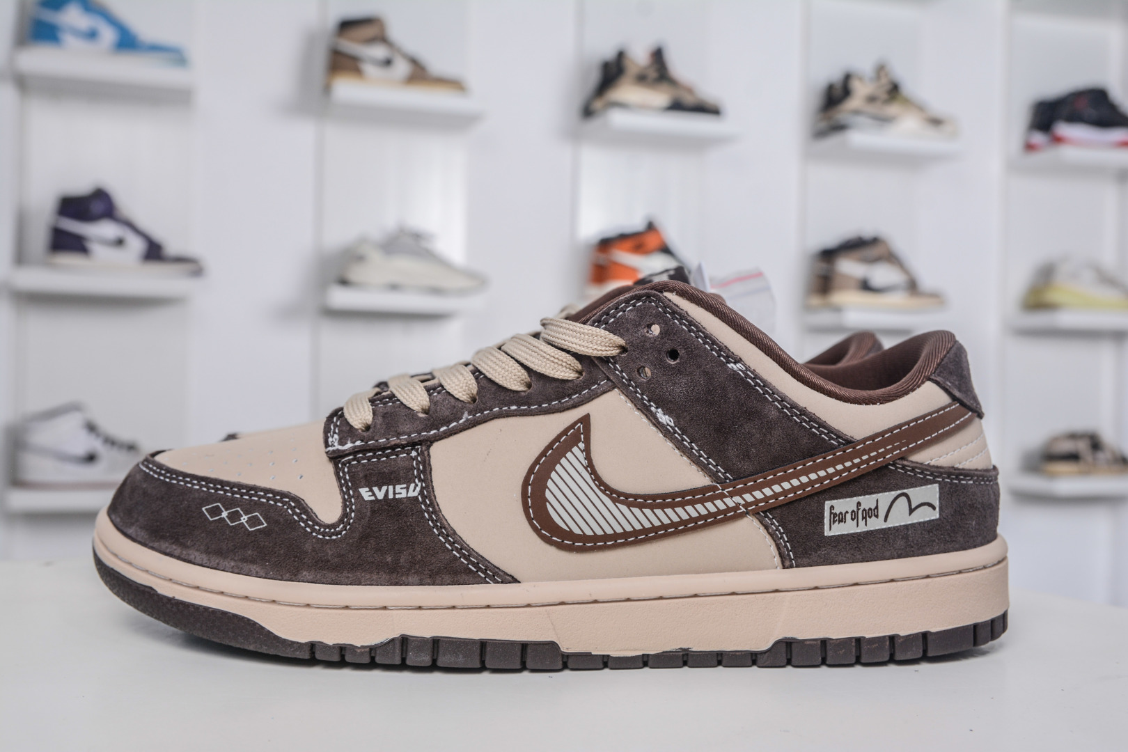 Nike SB Dunk Low x Fera Of God FOG Sneakers - Brown/Beige 1 cmp i1757869168054 8762 0 0