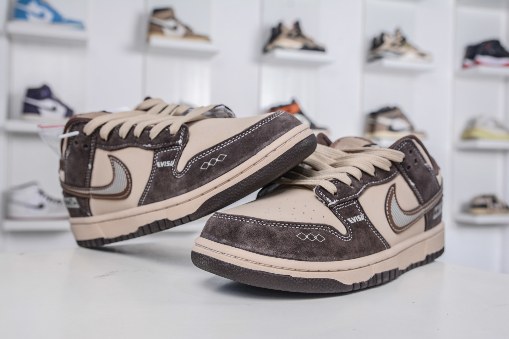 Nike SB Dunk Low x Fera Of God FOG Sneakers - Brown/Beige 4 cmp i1757869168054 8844 0 3