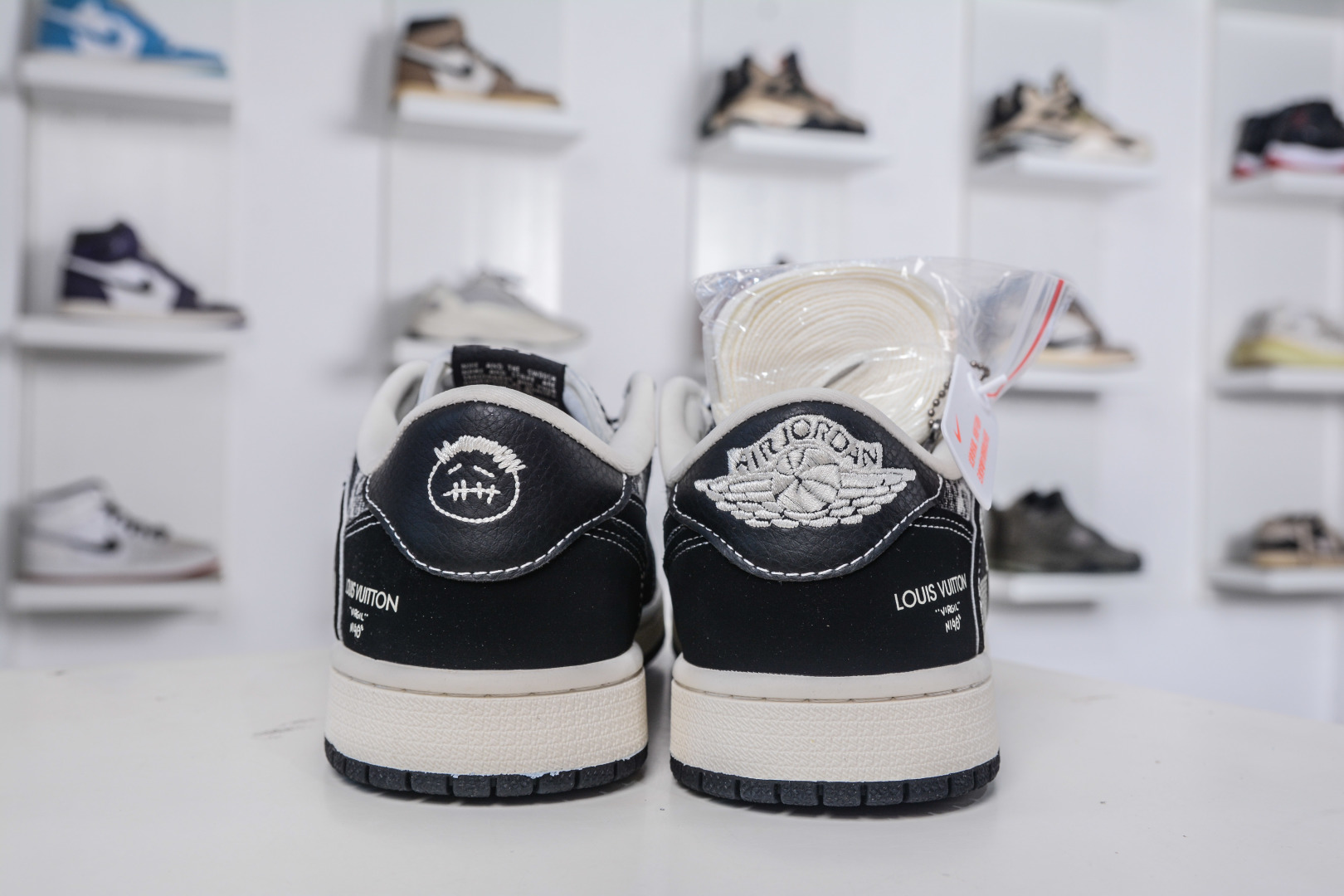 TS x Air Jordan x Louis Vuitton Air Jordan 1 Low - Black Grey Canvas 3 cmp i1757869417298 1584 0 1
