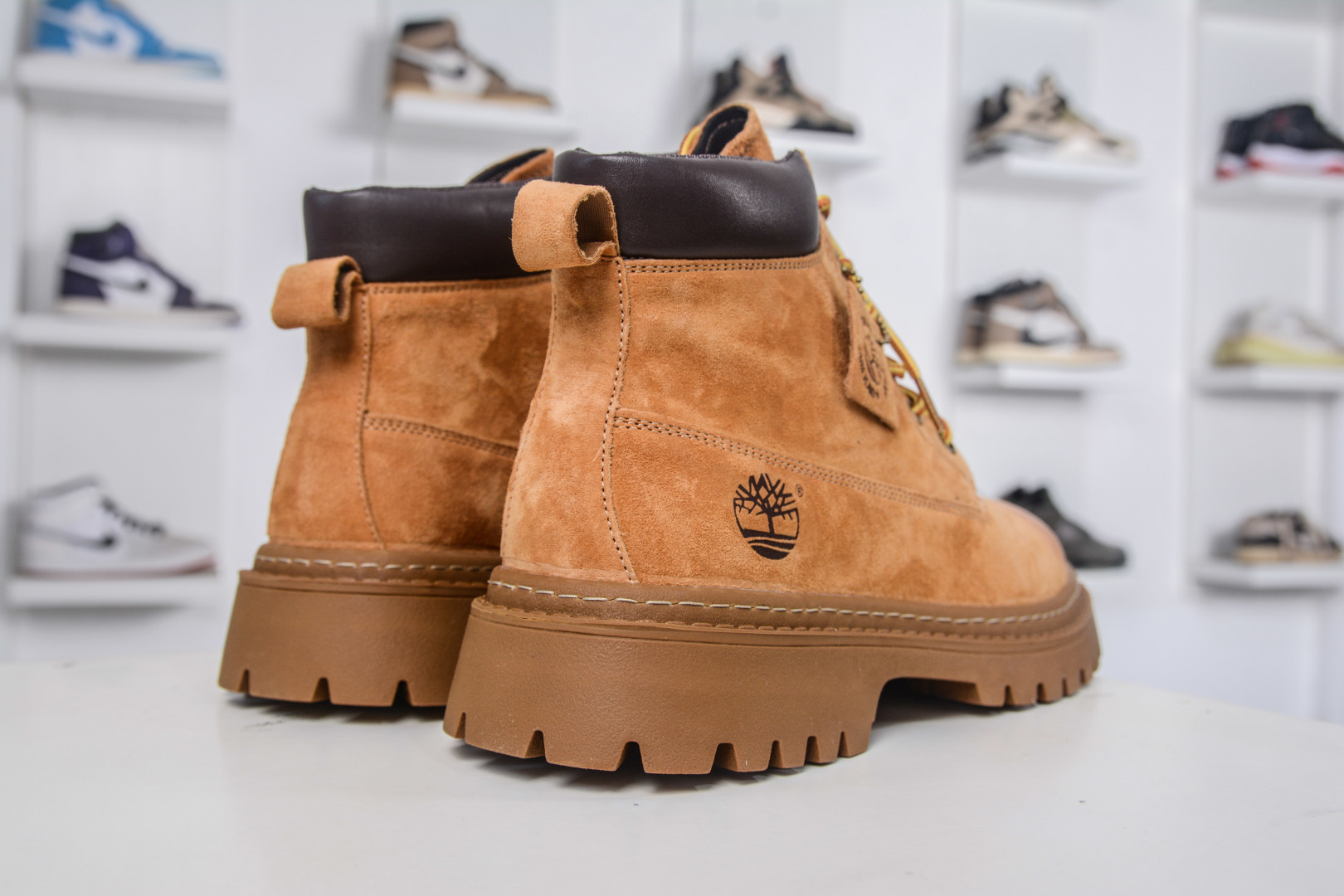 Timberland Outdoor Mid-Top Casual Yellow Boots - Premium Leather Comfort 6 cmp i1757869644309 6594 0 5