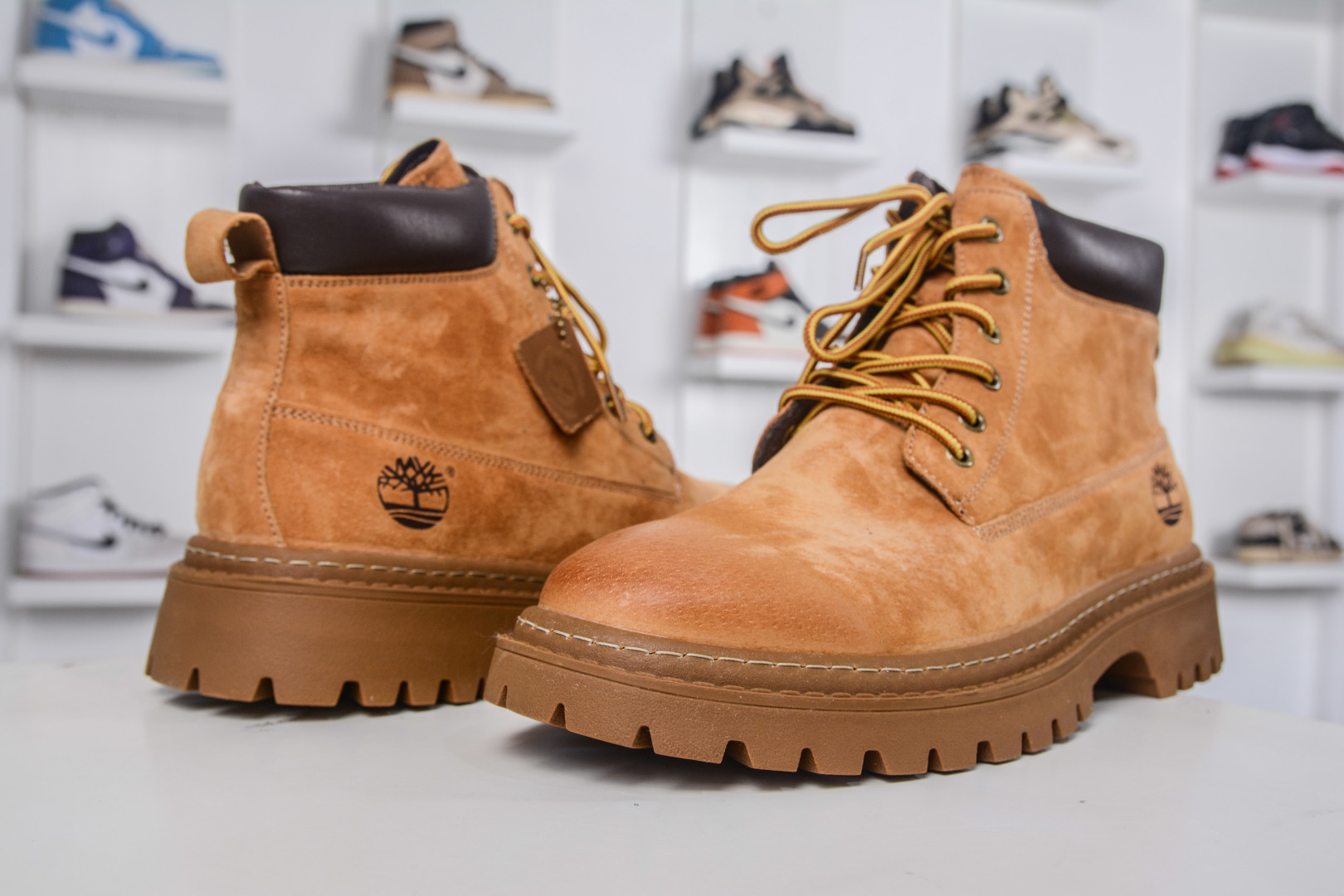 Timberland Outdoor Mid-Top Casual Yellow Boots - Premium Leather Comfort 4 cmp i1757869644367 5410 0 3