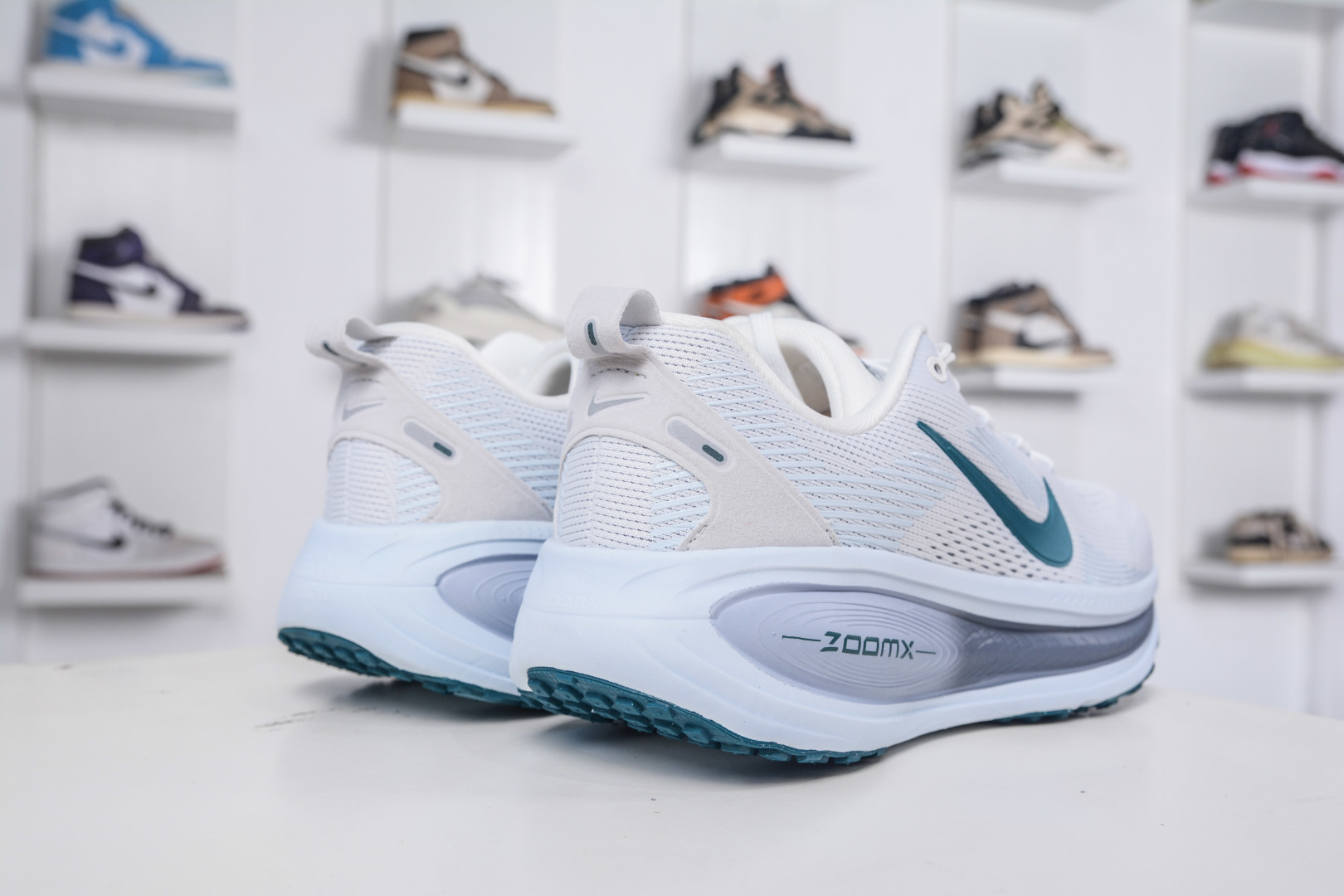 Nike Vomero 18: Stylish, Comfortable, and Durable Running & Training Shoes 7 cmp i1757869823346 3433 0 5