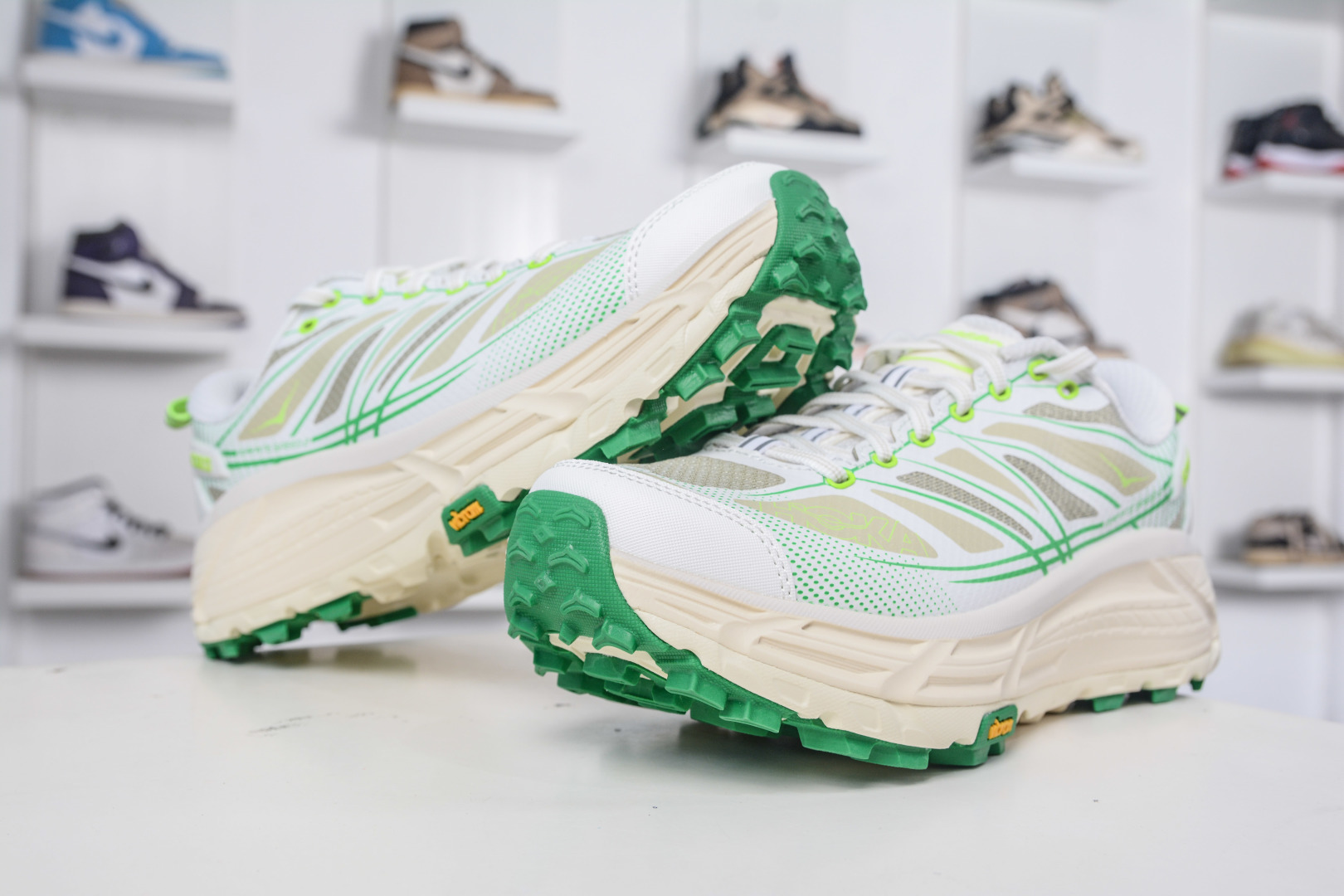 Hoka One One Mafate Speed 2 Low: Lightweight Trail Running Shoes 4 cmp i1757870014298 3280 0 3