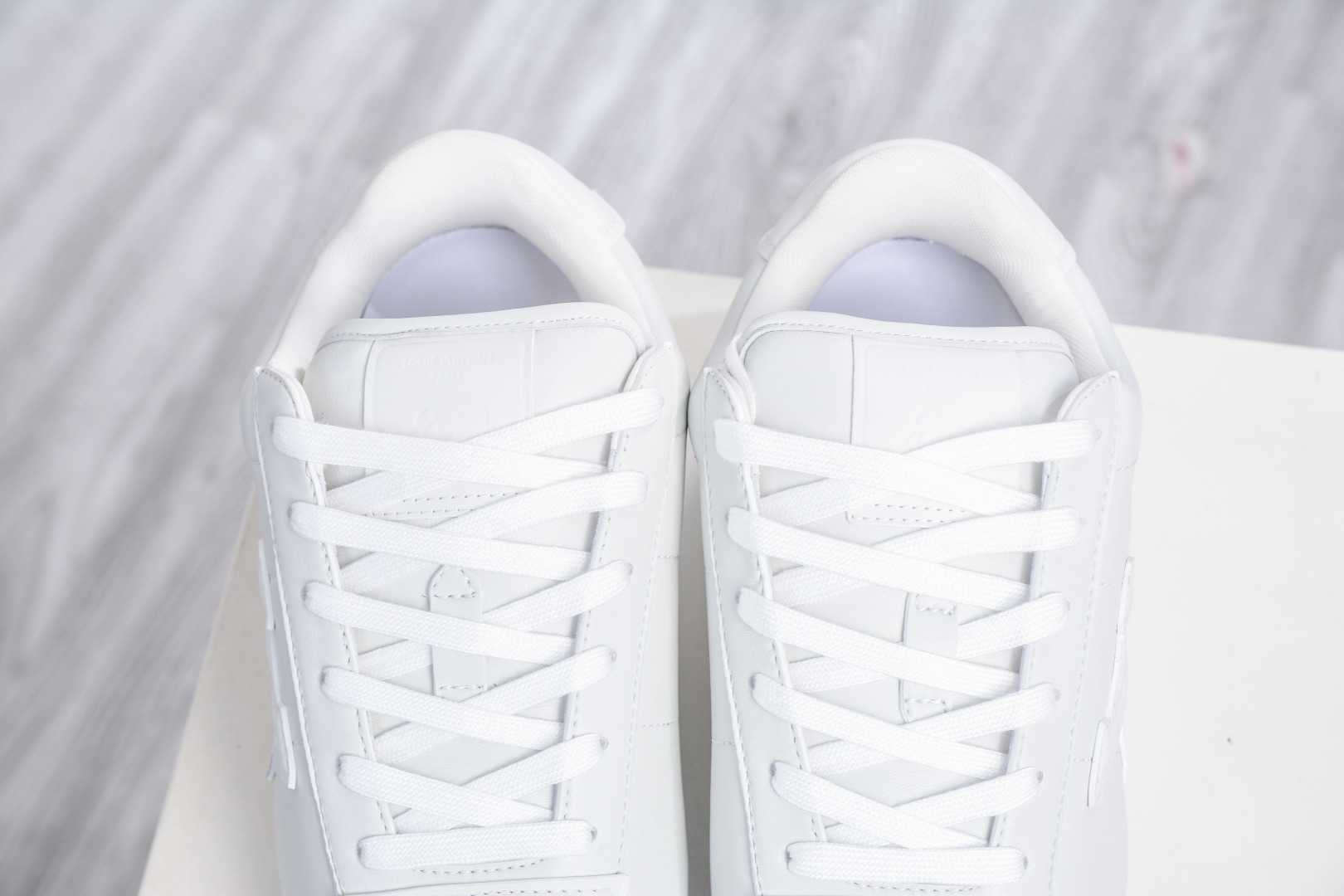 Louis Vuitton x Nigo Buttersoft White Leather Sneakers Athletic Shoes 9 cmp i1757870141719 3804 0 7