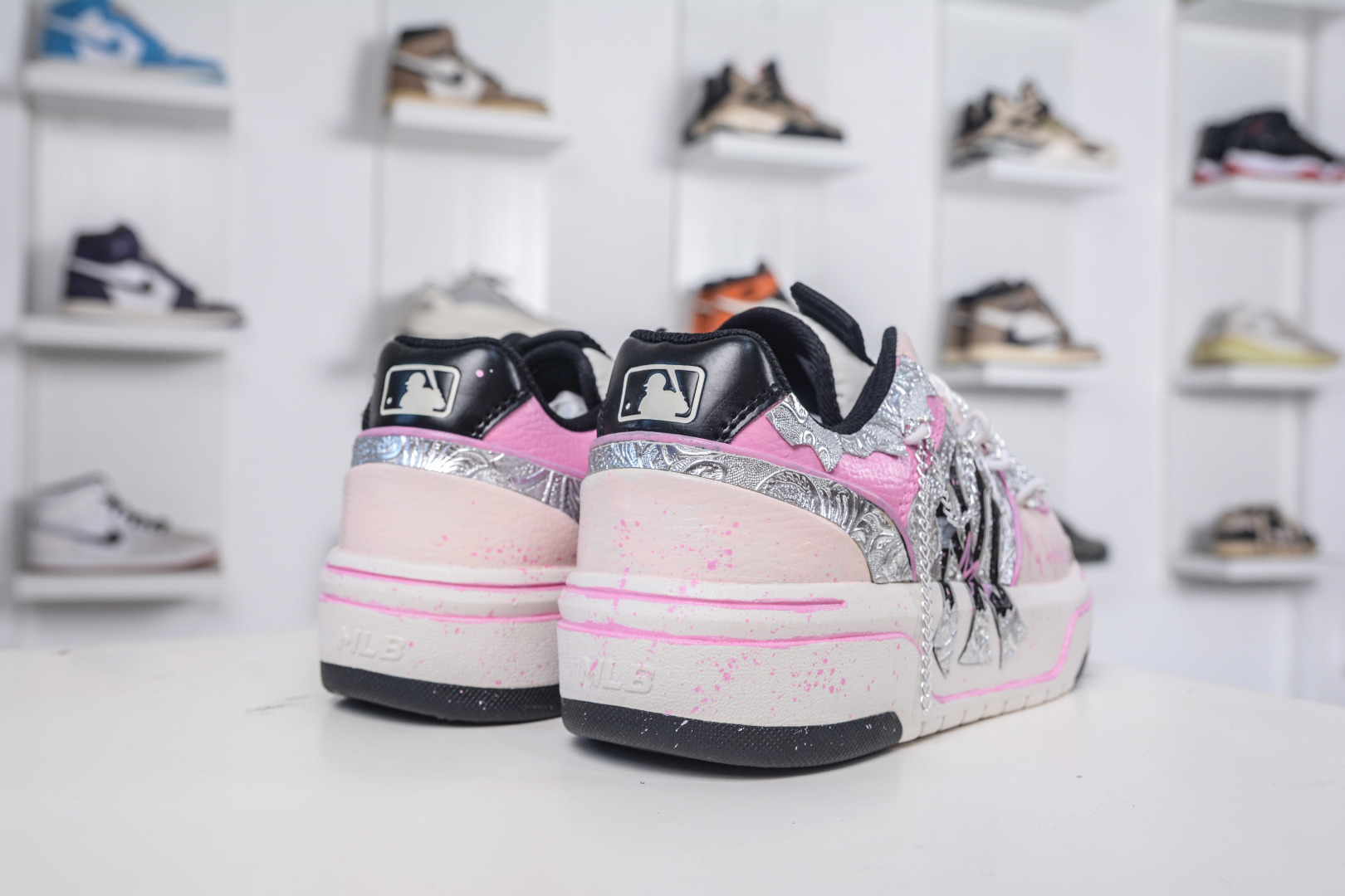 MLB Chunky Liner旷视星幻 幻舞梦境 涂鸦定制配色学长鞋系列 3ASXCA12N 50WHS-莆田鞋,莆田鞋货源,高仿鞋,高仿鞋货源,安福档口,莆田高仿鞋,莆田鞋批发,高仿鞋批发,莆田高仿运动鞋,高仿运动鞋,莆田运动鞋 MLB Chunky Liner旷视星幻 幻舞梦境 涂鸦定制配色学长鞋系列 3ASXCA12N 50WHS