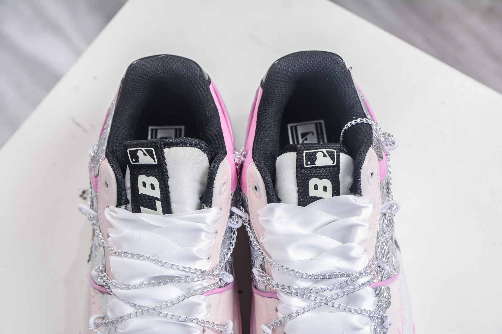 MLB Chunky Liner旷视星幻 幻舞梦境 涂鸦定制配色学长鞋系列 3ASXCA12N 50WHS-莆田鞋,莆田鞋货源,高仿鞋,高仿鞋货源,安福档口,莆田高仿鞋,莆田鞋批发,高仿鞋批发,莆田高仿运动鞋,高仿运动鞋,莆田运动鞋 MLB Chunky Liner旷视星幻 幻舞梦境 涂鸦定制配色学长鞋系列 3ASXCA12N 50WHS