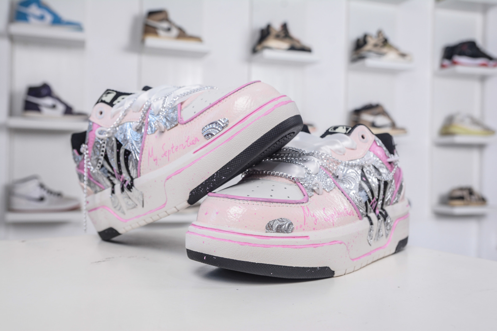 MLB Chunky Liner旷视星幻 幻舞梦境 涂鸦定制配色学长鞋系列 3ASXCA12N 50WHS-莆田鞋,莆田鞋货源,高仿鞋,高仿鞋货源,安福档口,莆田高仿鞋,莆田鞋批发,高仿鞋批发,莆田高仿运动鞋,高仿运动鞋,莆田运动鞋 MLB Chunky Liner旷视星幻 幻舞梦境 涂鸦定制配色学长鞋系列 3ASXCA12N 50WHS