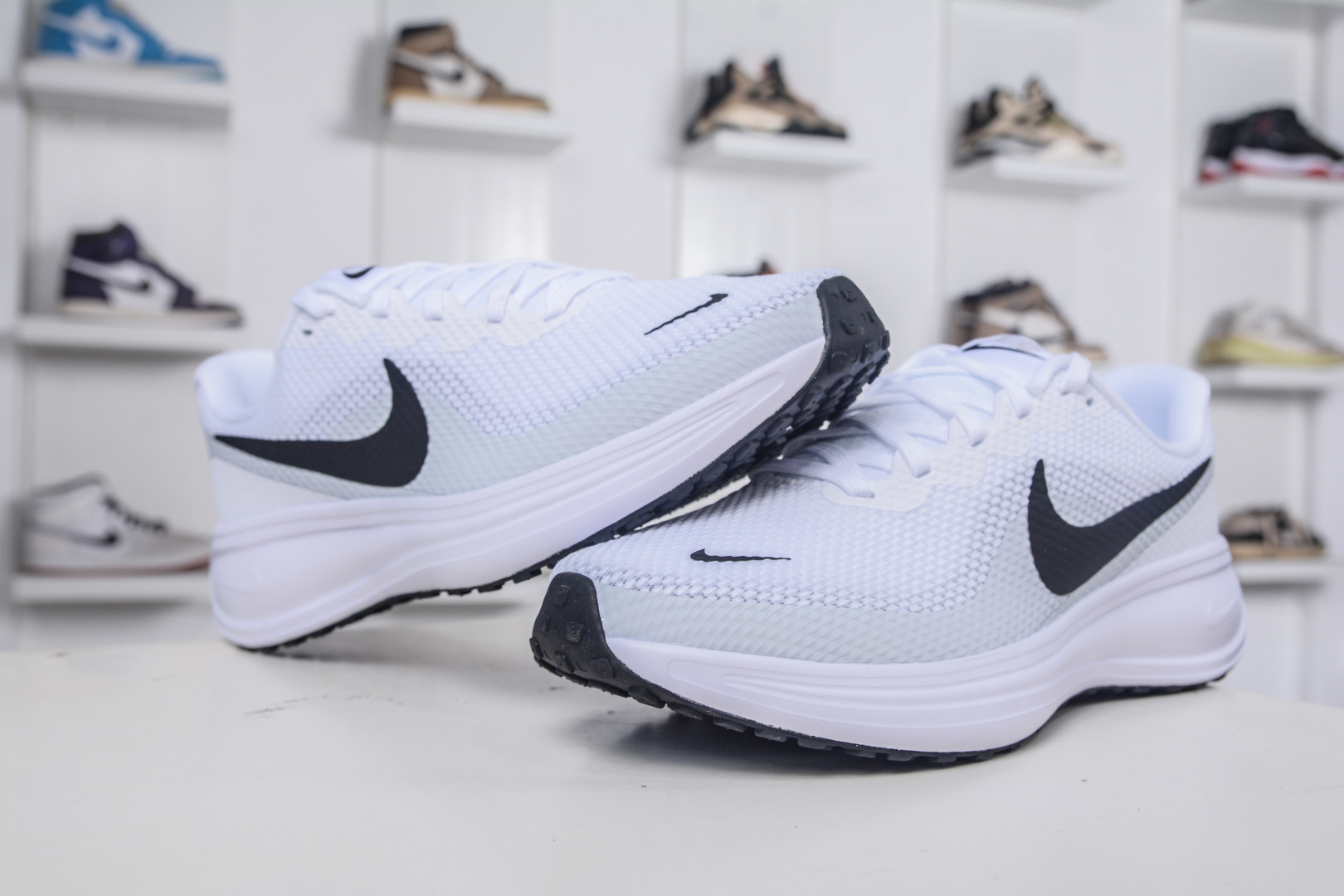 NK Revolution 8 伦敦8代 超轻网面跑步鞋 HJ9198-101-莆田鞋,莆田鞋货源,高仿鞋,高仿鞋货源,安福档口,莆田高仿鞋,莆田鞋批发,高仿鞋批发,莆田高仿运动鞋,高仿运动鞋,莆田运动鞋 NK Revolution 8 伦敦8代 超轻网面跑步鞋 HJ9198-101