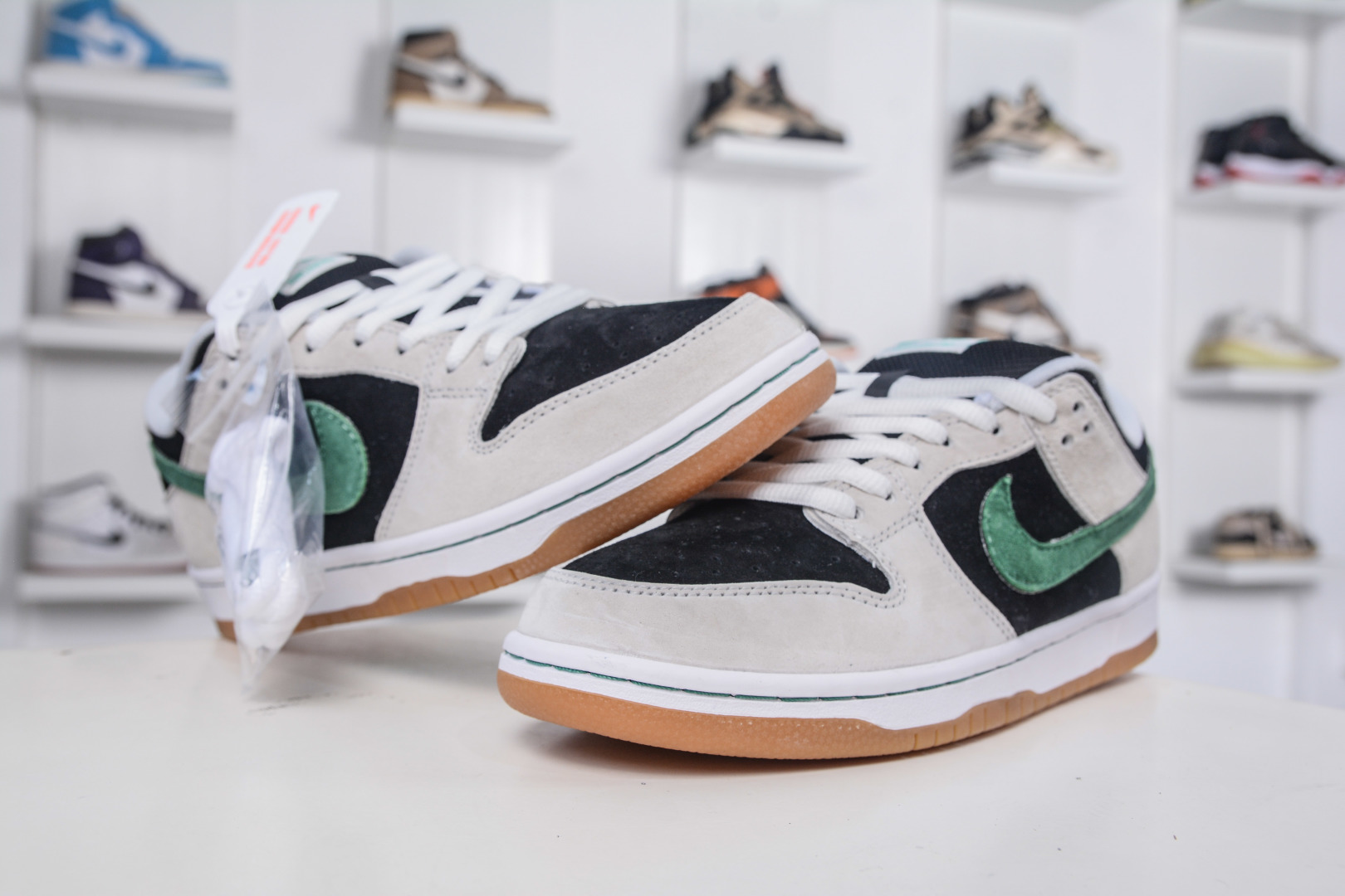 Nike SB Dunk Low Brown Black Green Premium Quality Sneakers HF3704-001 4 cmp i1757955014543 9508 0 3