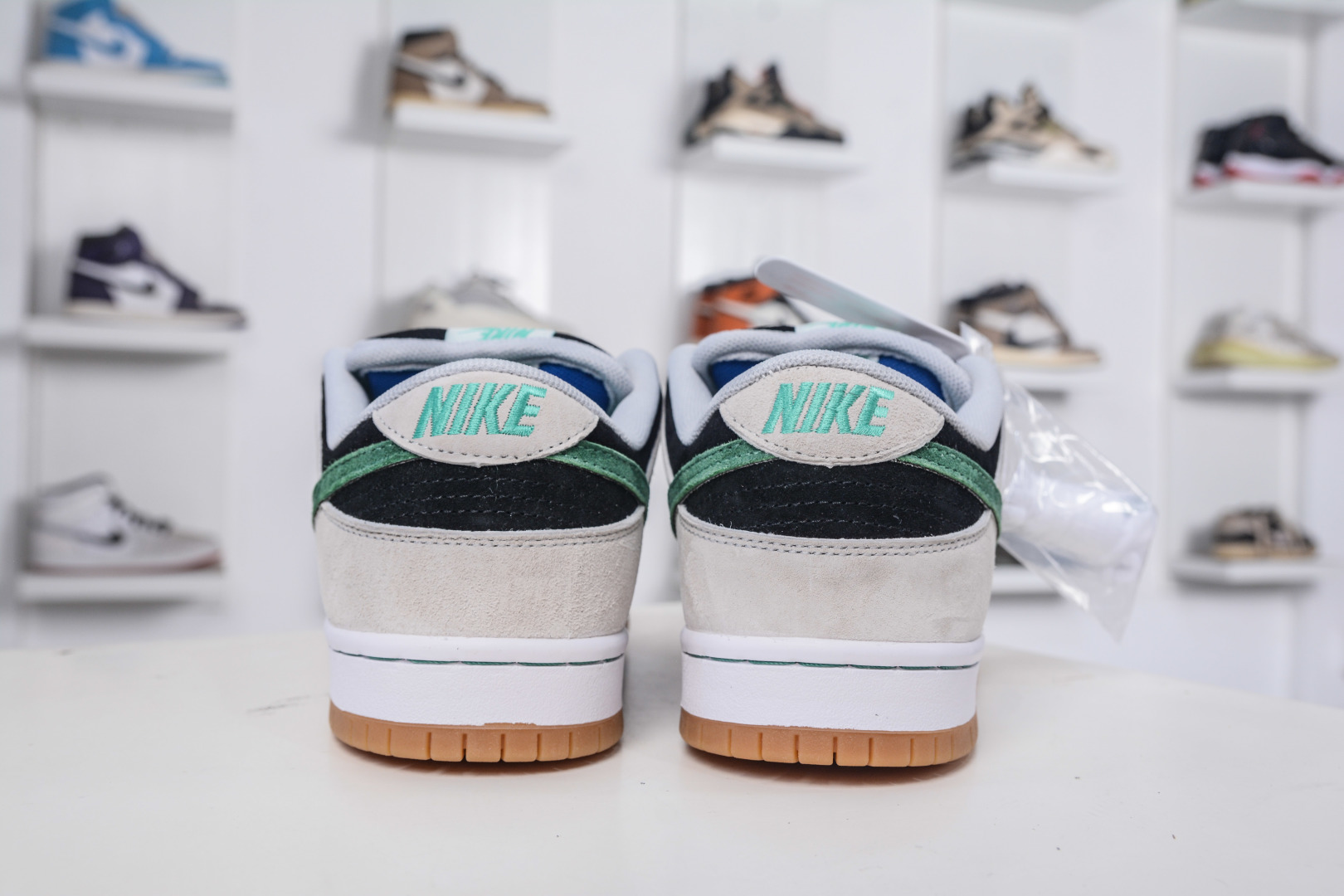 Nike SB Dunk Low Brown Black Green Premium Quality Sneakers HF3704-001 2 cmp i1757955015971 9452 0 1