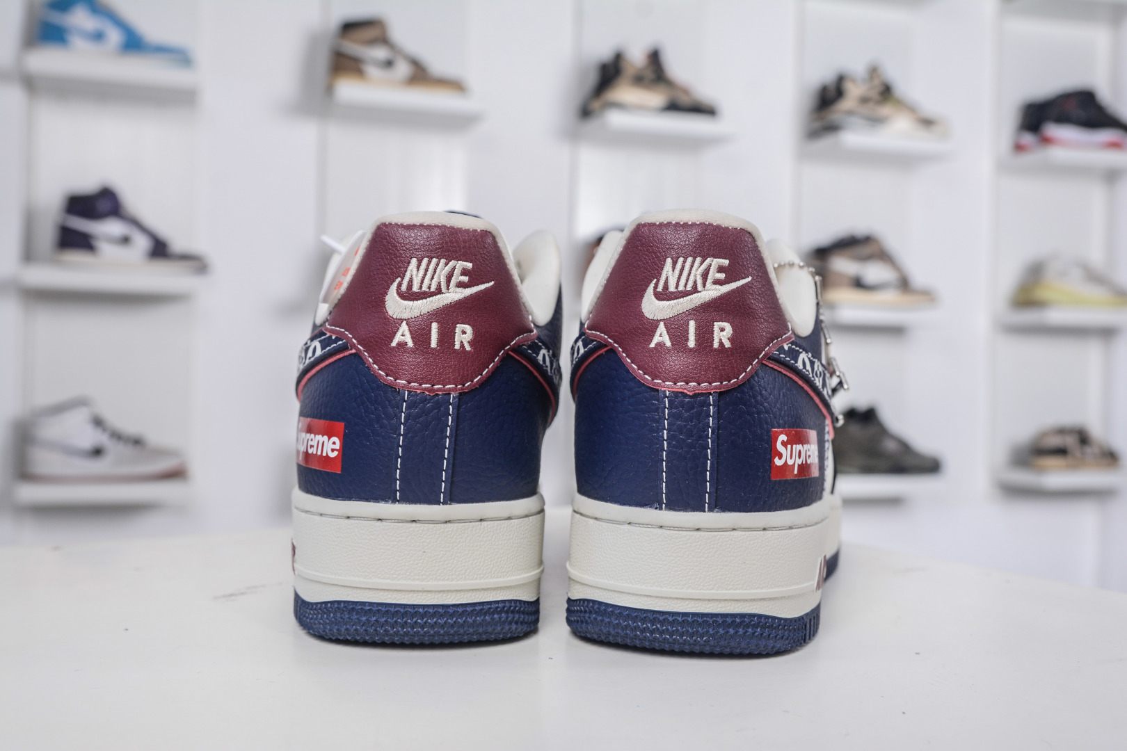 Nike Air Force 1 Low Louis Vuitton x Supreme White Deep Blue 3 cmp i1757955274644 3447 0 1
