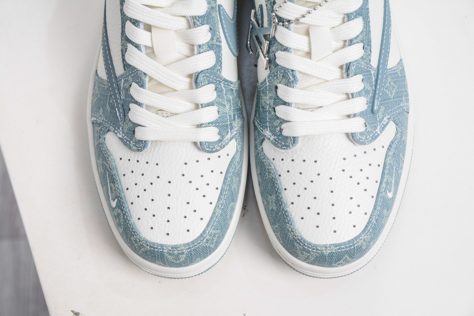 TS x Air Jordan x Louis Vuitton Air Jordan 1 Low - Blue Denim 9 cmp i1757955525907 7669 0 8