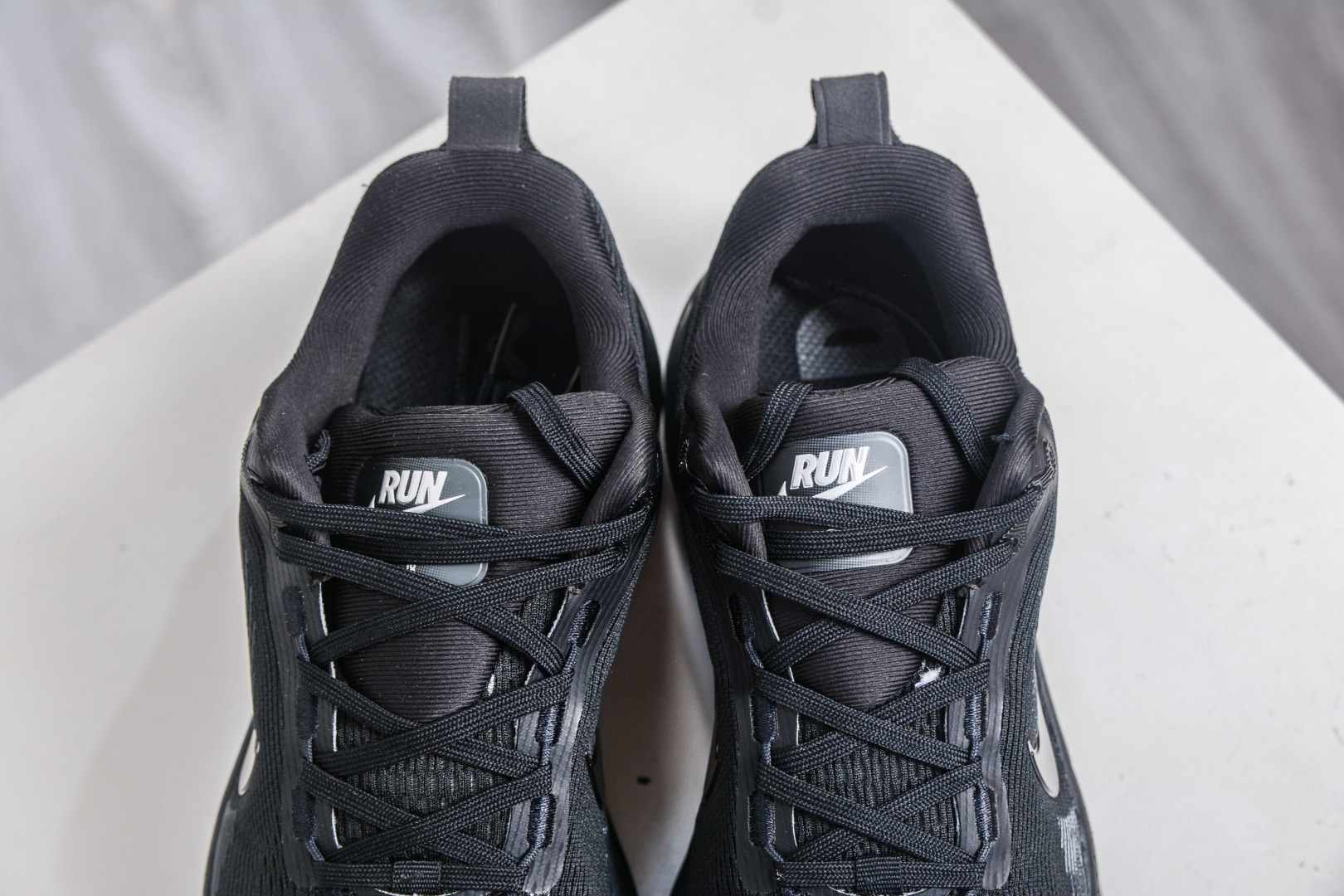 Nike Vomero 18: Stylish, Comfortable, and Durable Running & Training Shoes 9 cmp i1757956059126 7533 0 7