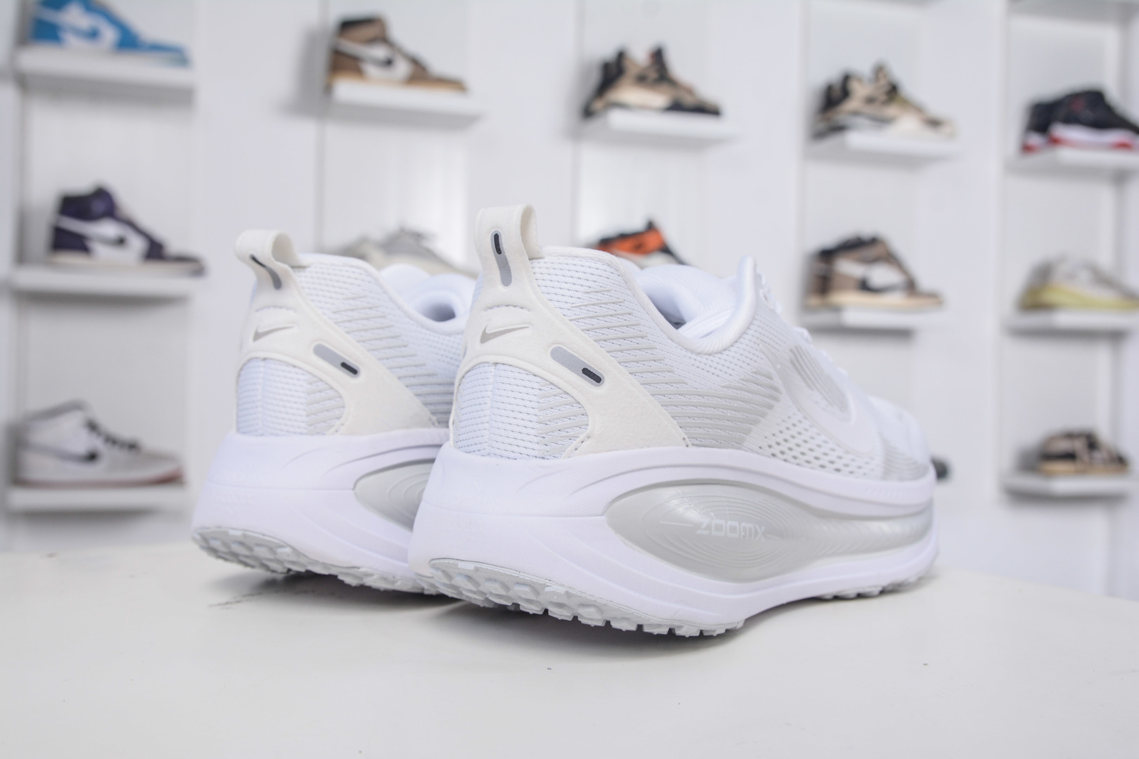 Nike Vomero 18: Stylish, Comfortable, and Durable Running Shoes for Everyday 6 cmp i1757956110222 6622 0 5