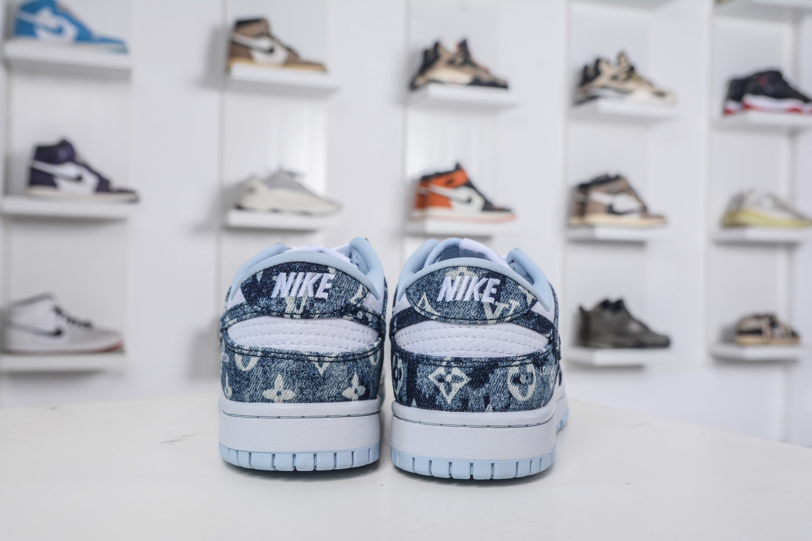 Nike SB Dunk Low x Louis Vuitton Denim, Fashionable and Comfortable Sneaker 3 cmp i1758039691688 9162 0 1