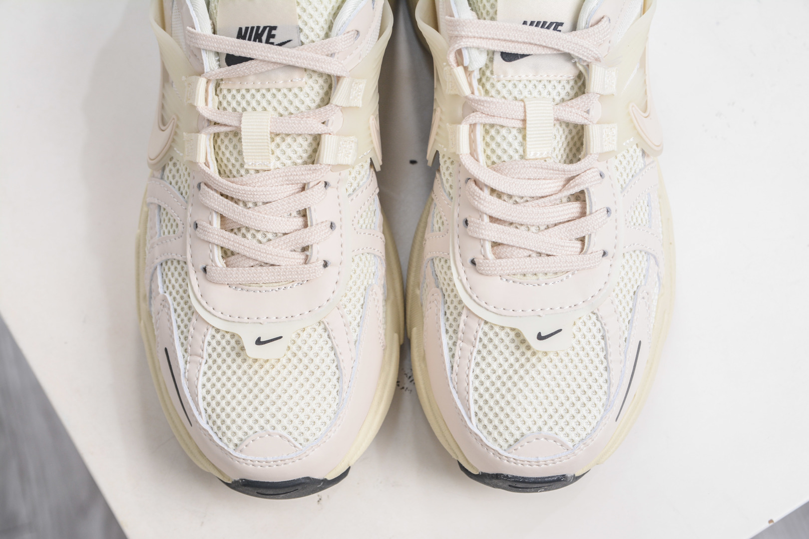 Nike V2K Runtekk Low-Top Retro Sneakers - Cushioned, Anti-Slip, Stylish 9 cmp i1758040063788 2554 0 8