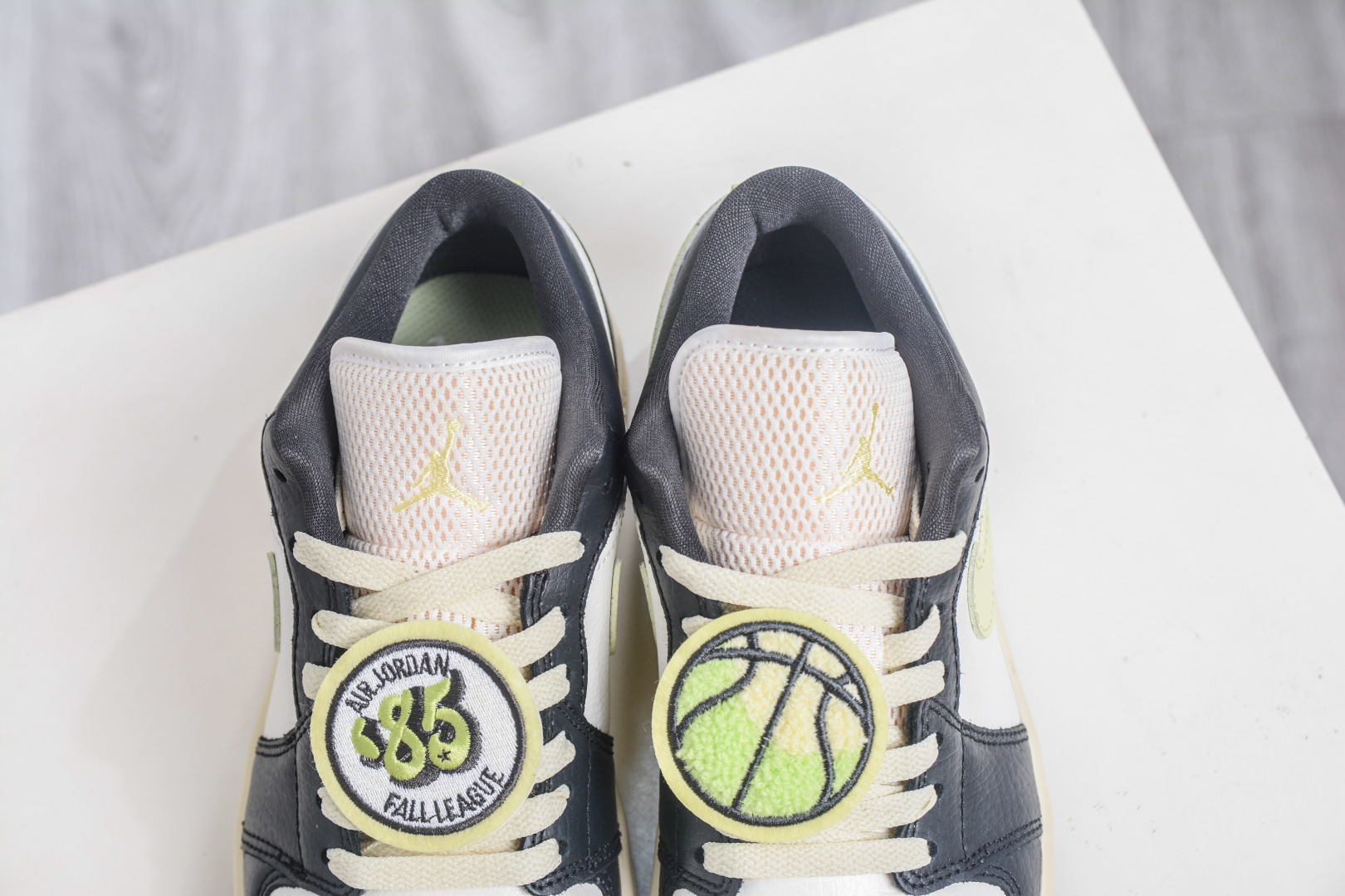 Air Jordan 1 Low White Black Electric Green - Iconic Style & Comfort 9 cmp i1758040312626 8354 0 7