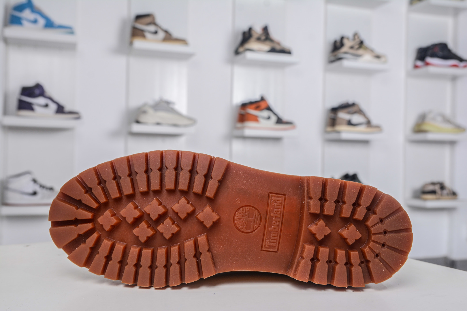 Timberland Classic Waterproof Leather Boots for Men and Women - Premium Quality 5 cmp i1758040606394 6373 0 4