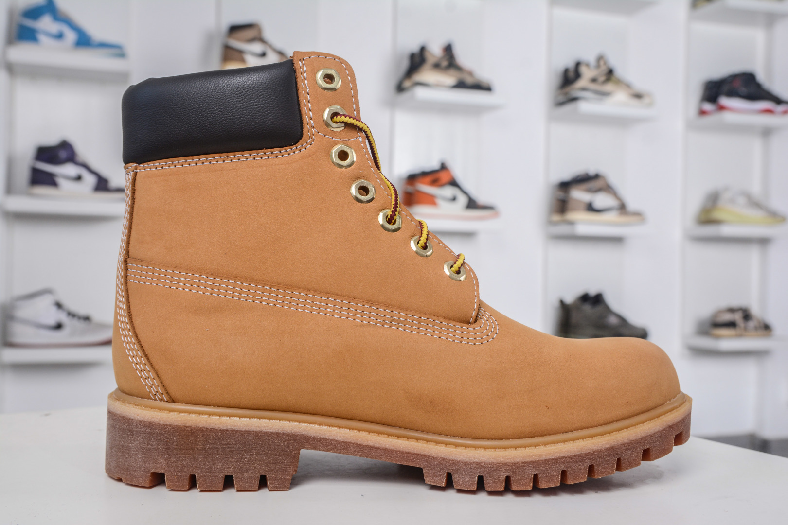 Timberland Classic Waterproof Leather Boots for Men and Women - Premium Quality 3 cmp i1758040606395 1882 0 2