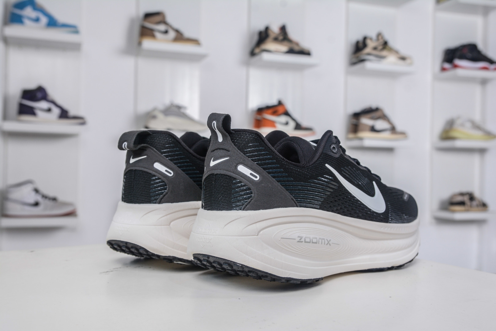 Nike Vomero 18 Running Shoes - Comfortable, Durable, and Stylish for Everyday Use 7 cmp i1758040840917 4511 0 5