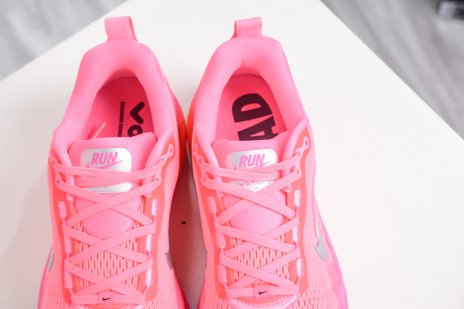 Nike Vomero 18: Stylish, Comfortable, and Durable Running Shoes - Pink 9 cmp i1758040911440 4281 0 7