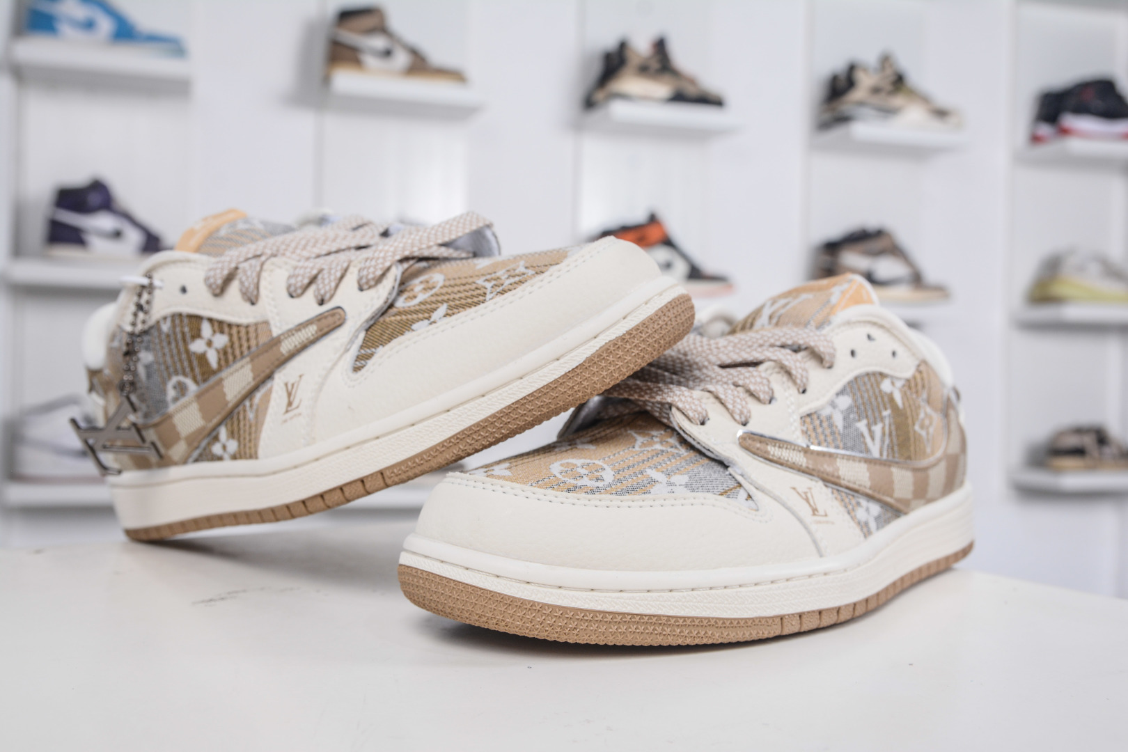 TS x Air Jordan x Louis Vuitton AJ1 Low 倒钩低帮LV联名-白黄帆布 XS2025-065