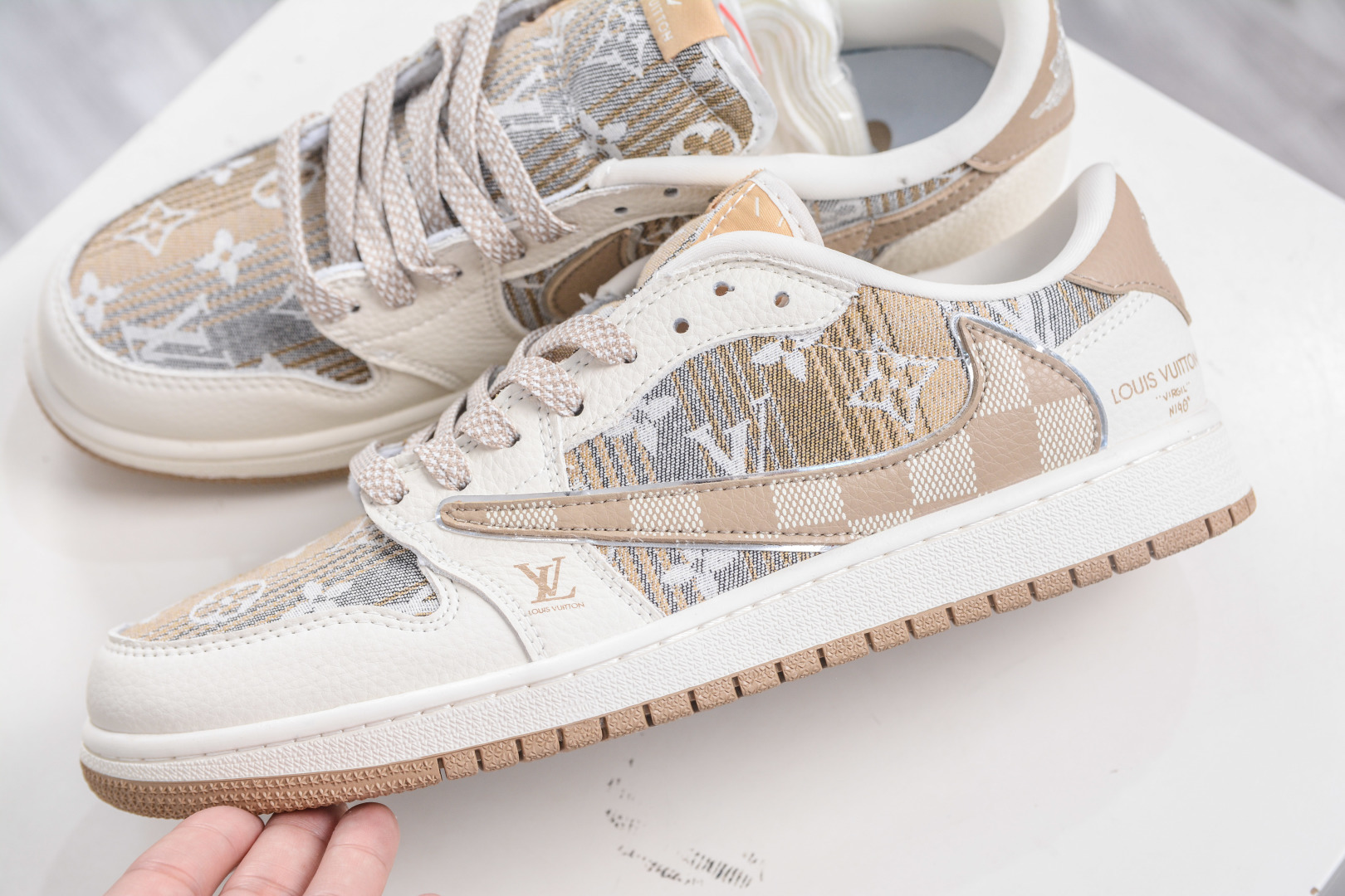TS x Air Jordan x Louis Vuitton AJ1 Low 倒钩低帮LV联名-白黄帆布 XS2025-065
