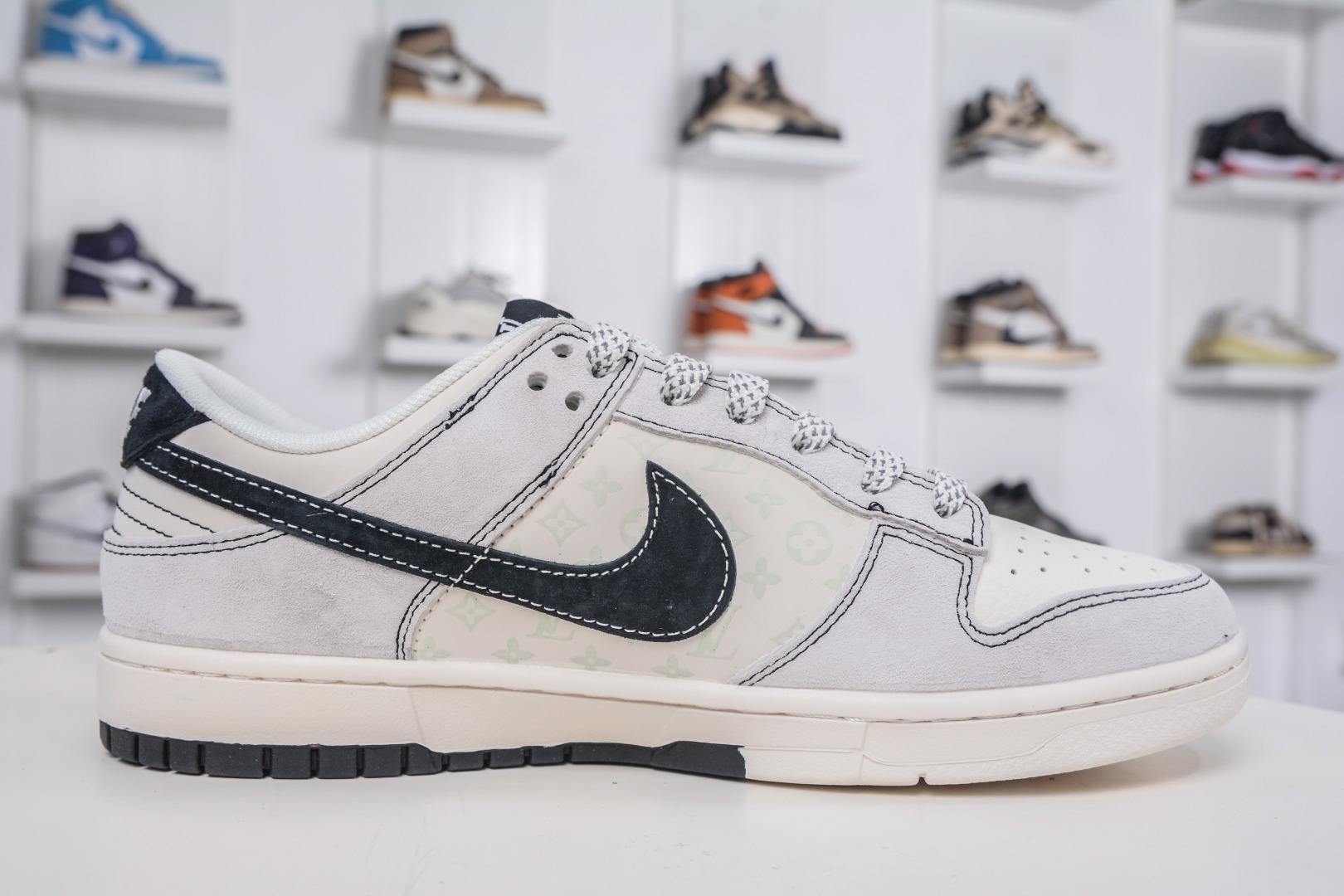 Nike SB Dunk Low x Louis Vuitton LV联名-涂鸦双拼 CX5050-Y01