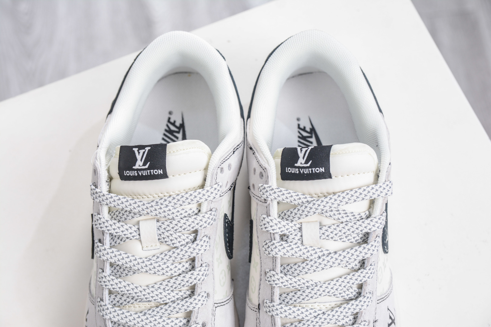 Nike SB Dunk Low x Louis Vuitton LV联名-涂鸦双拼 CX5050-Y01