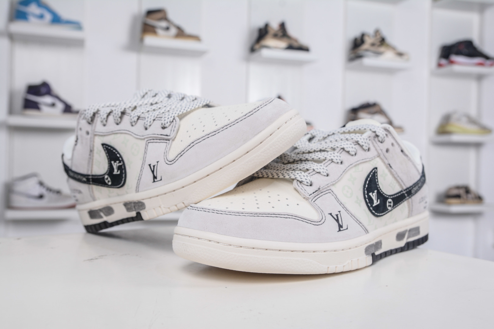 Nike SB Dunk Low x Louis Vuitton LV联名-涂鸦双拼 CX5050-Y01